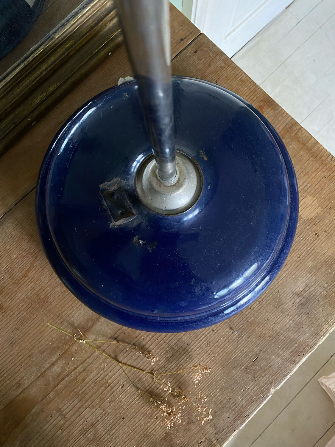 Suspension émaillée bleue