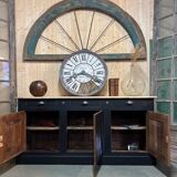 Buffet enfilade of trade