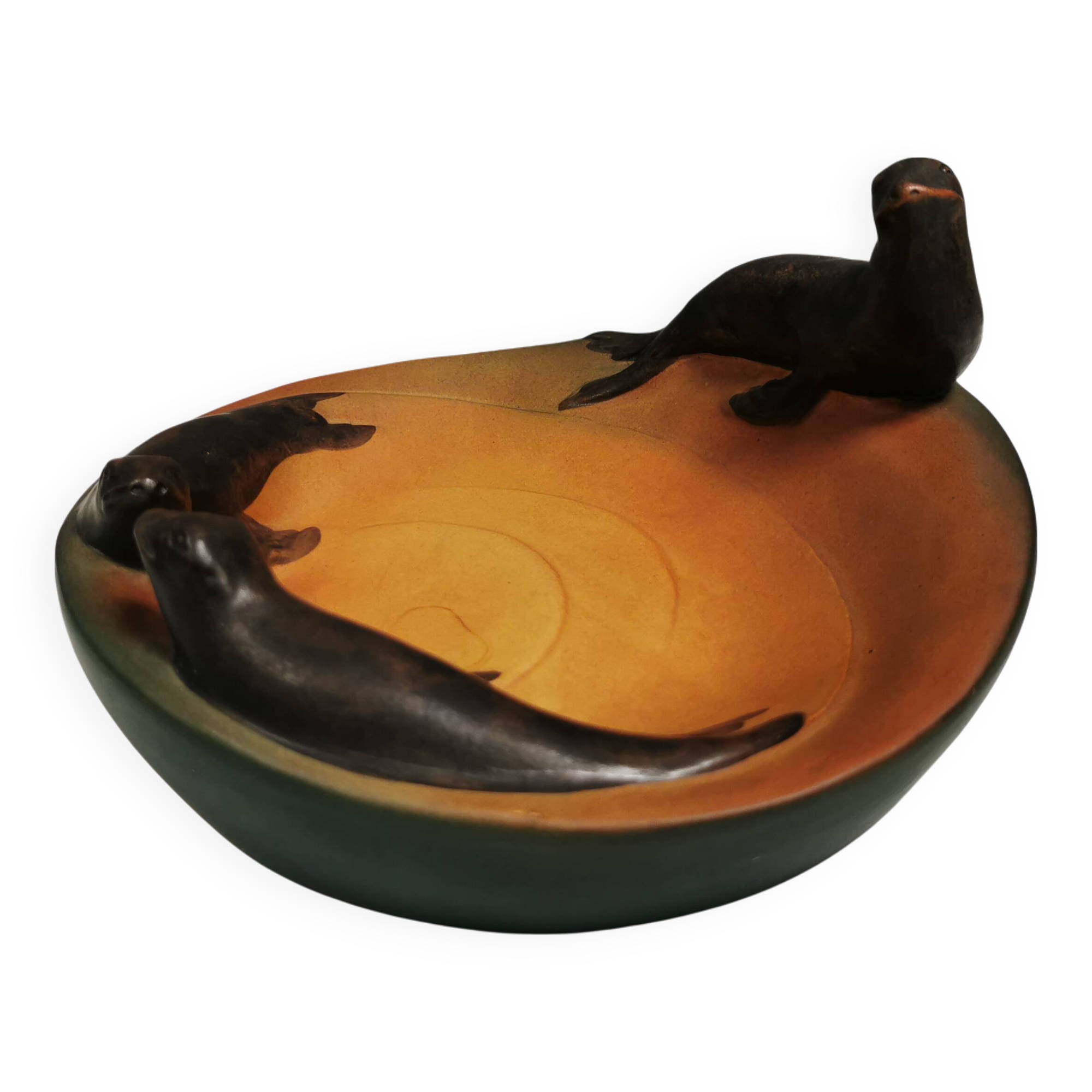 Dish with sea lions hand painted by Ipsen's widow, Denmark 1930s.