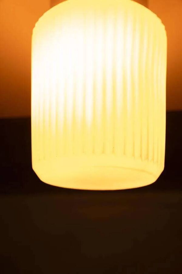 Lampe plafonnier en verre âge spatial à nervures, lampe en verre minimaliste