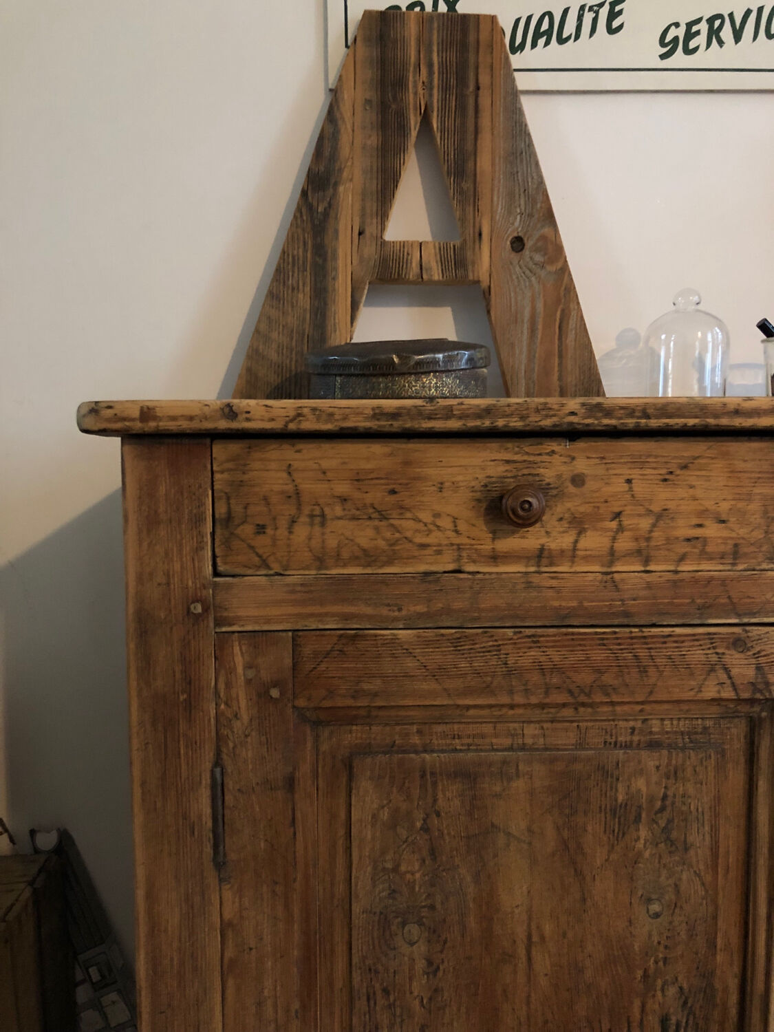 Parisian style buffet