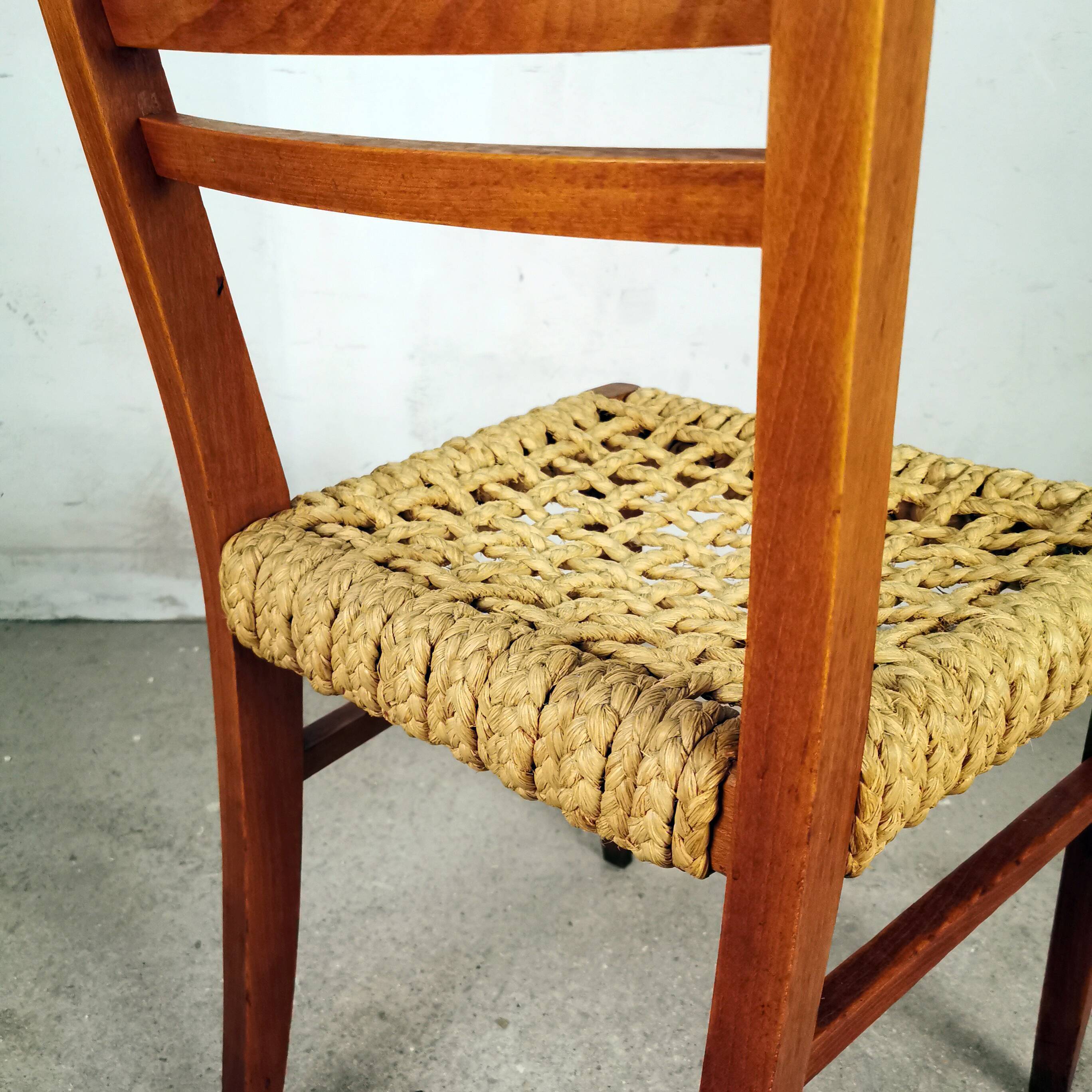 Paire de chaises bois et corde Audoux Minnet, 1950