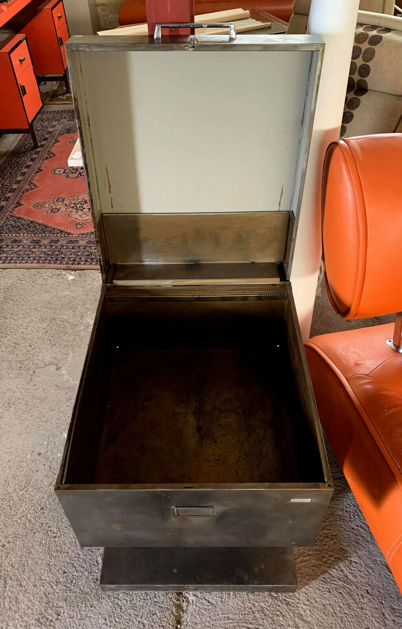 Industrial design rare furniture binder Val-Rex in brushed steel around 1940