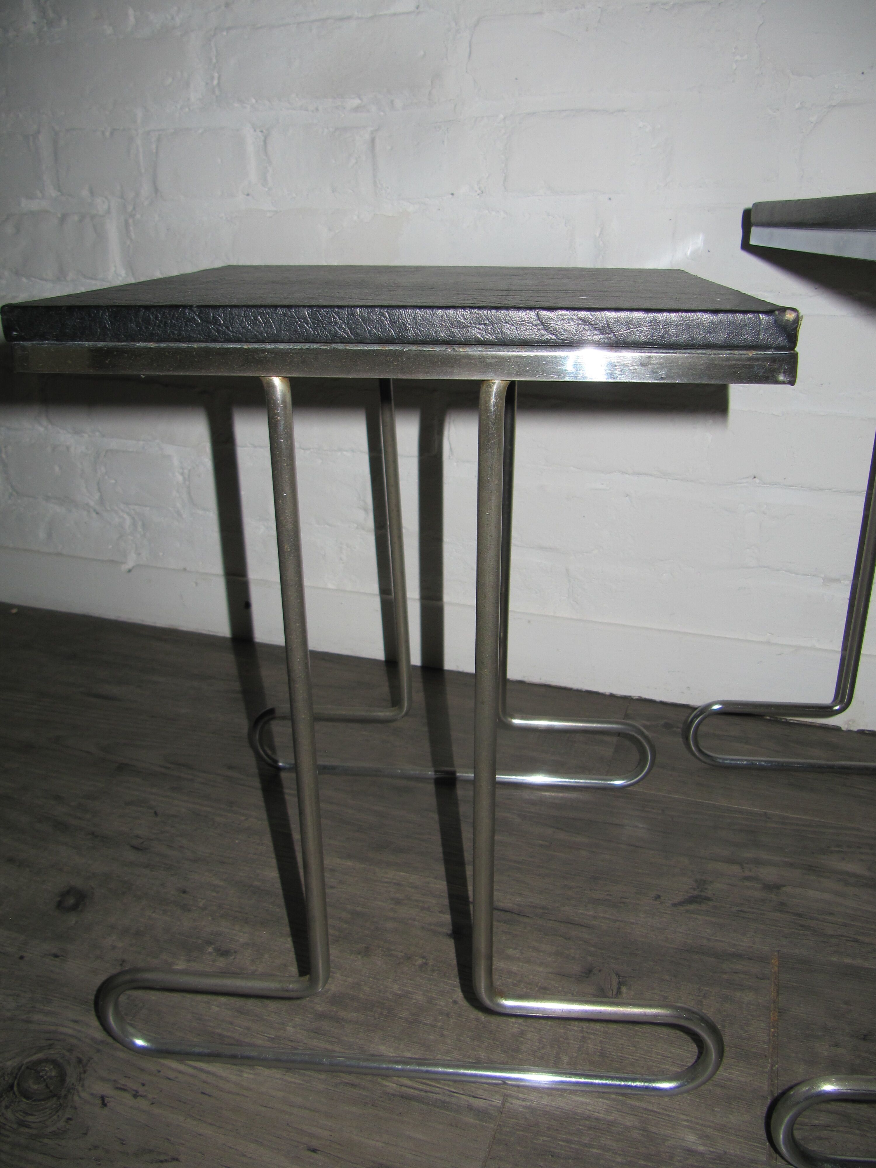 2 tables vintage 1960