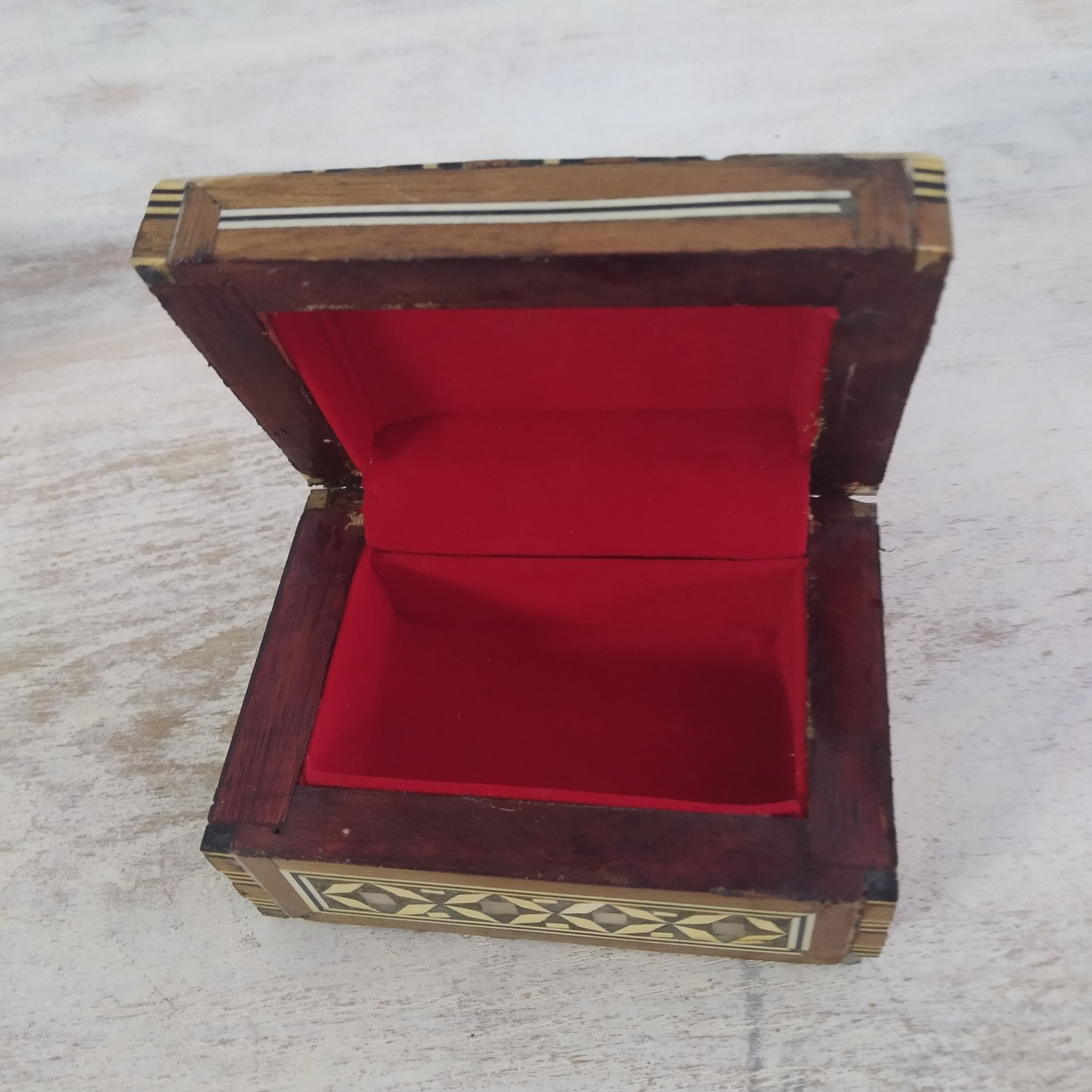 Oriental box