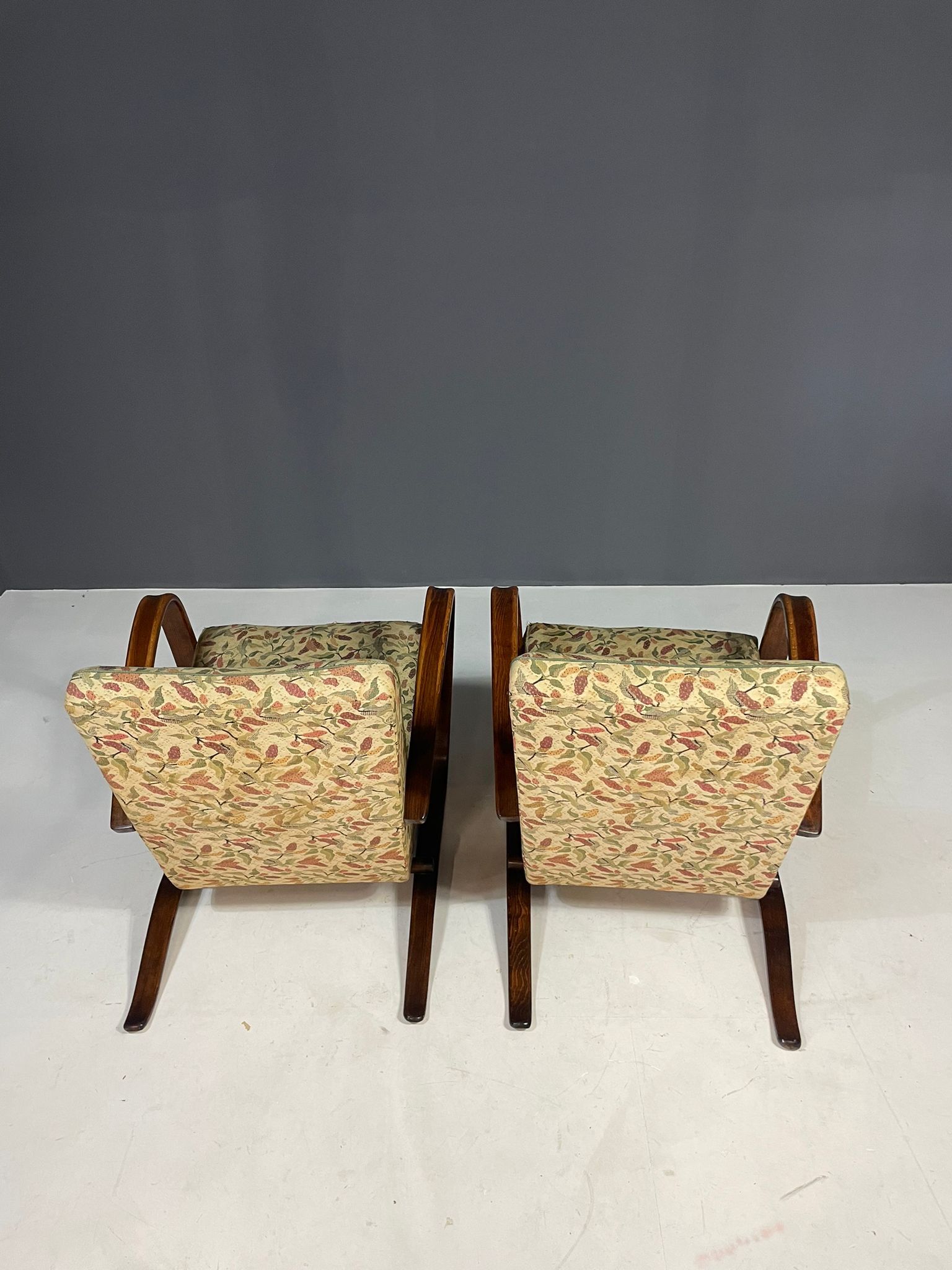 Paire de chaises longues H269 de Jindřich Halabala, années 1930
