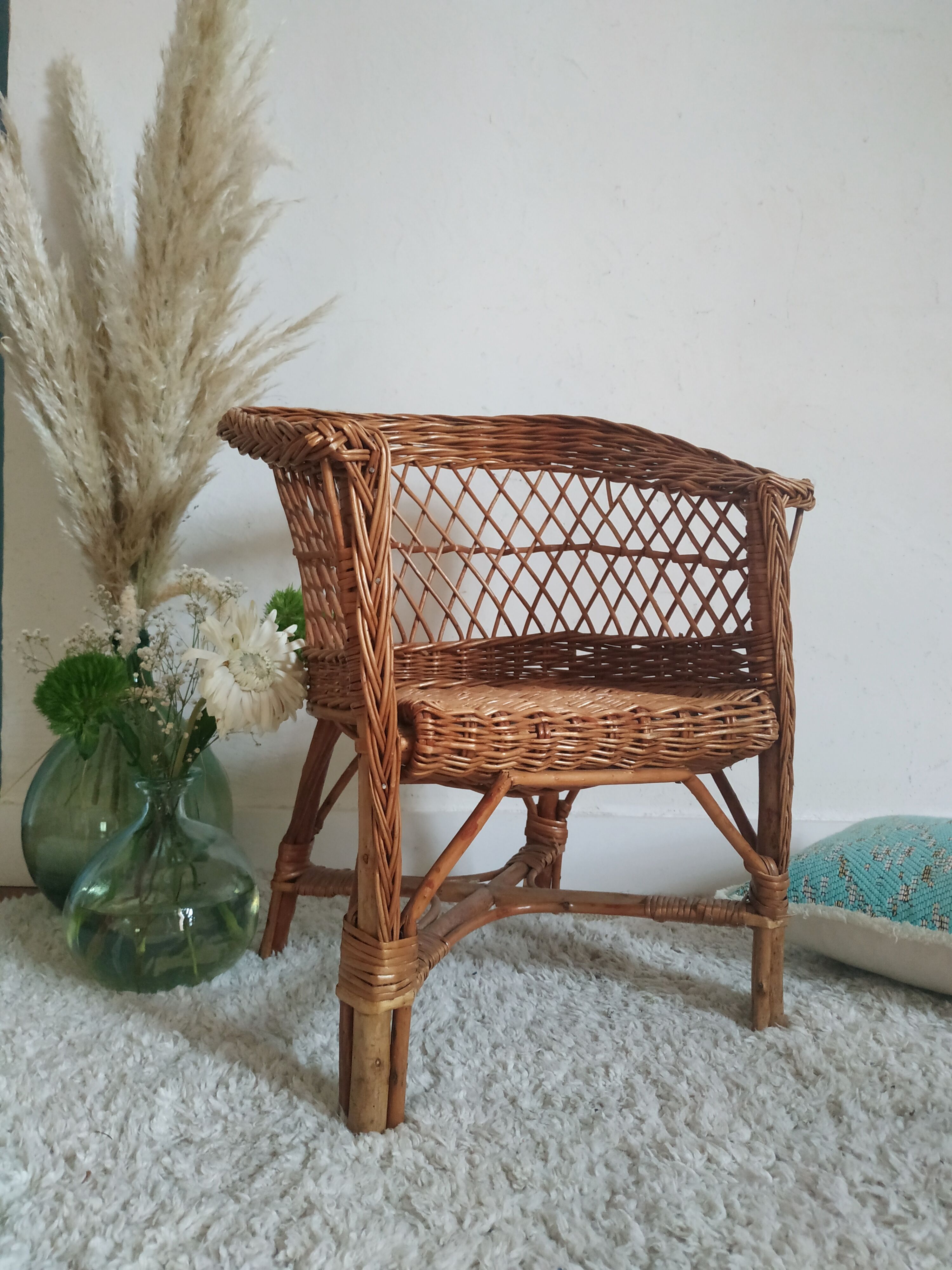 Vintage wicker child chair