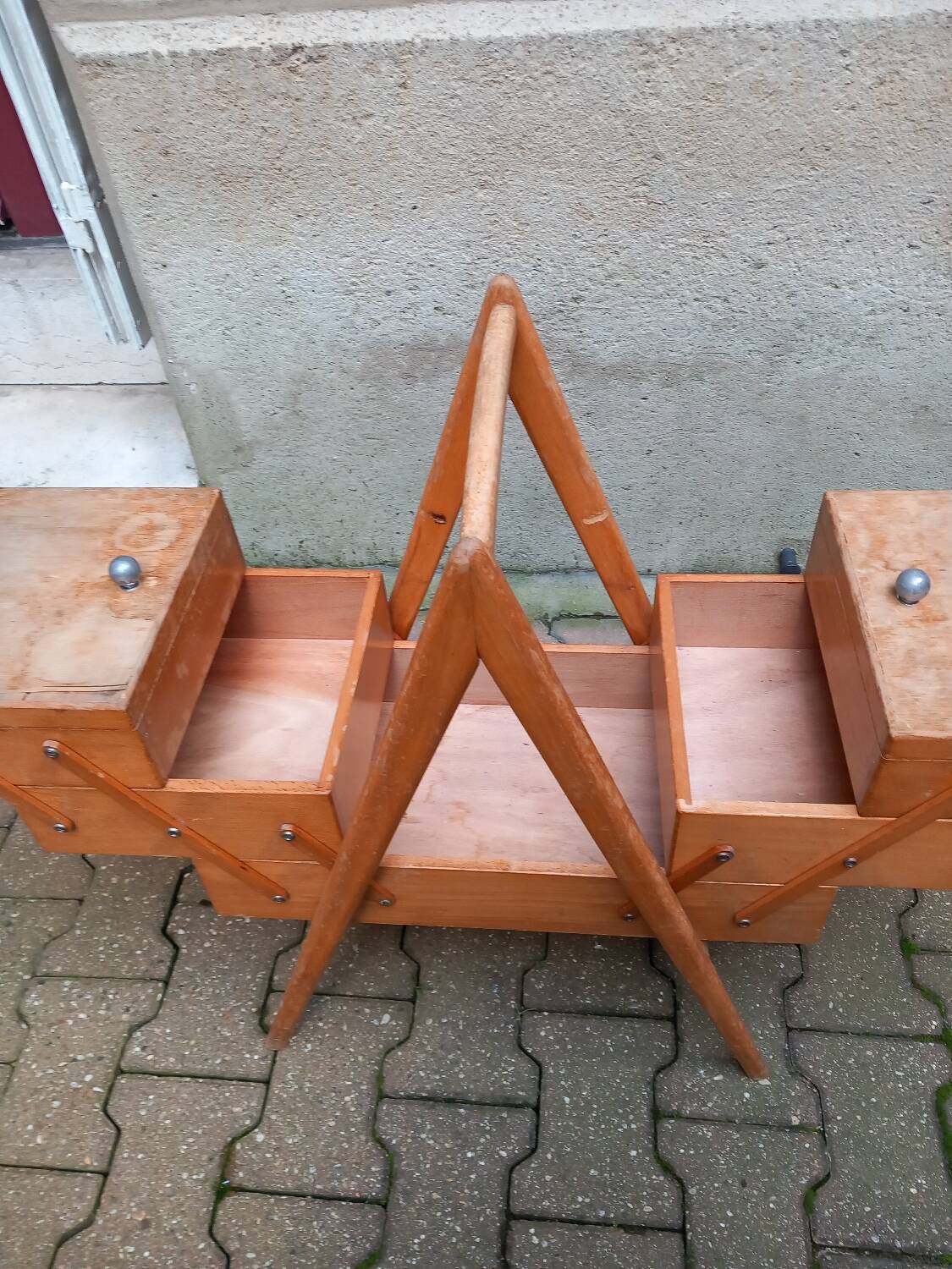 Vintage compass feet worker