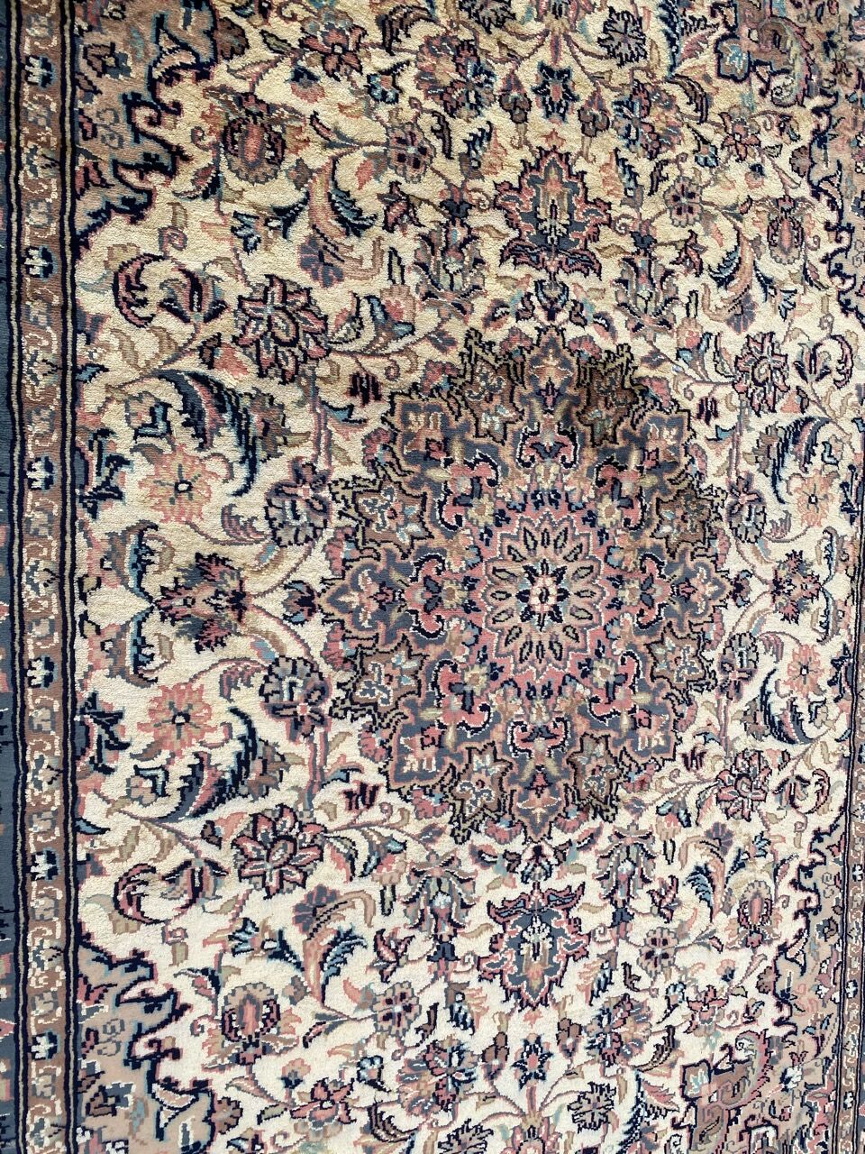 Pakistani carpet  - 126x194cm