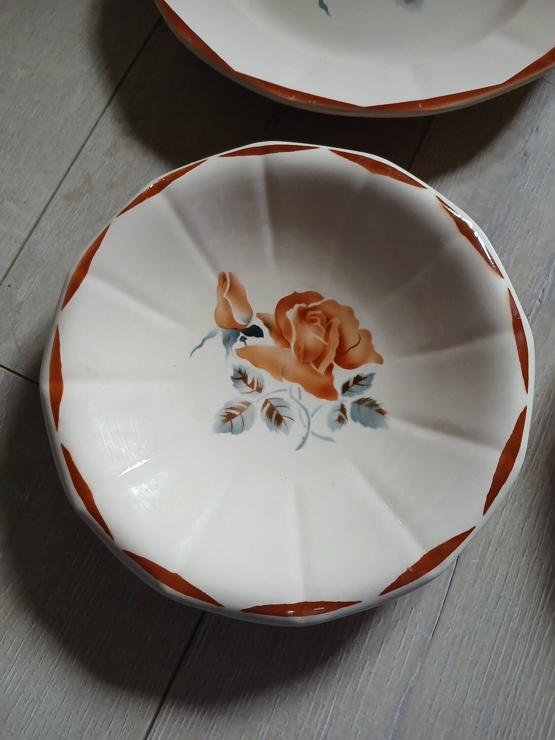 4 old dishes from Digoin and Sarreguemines