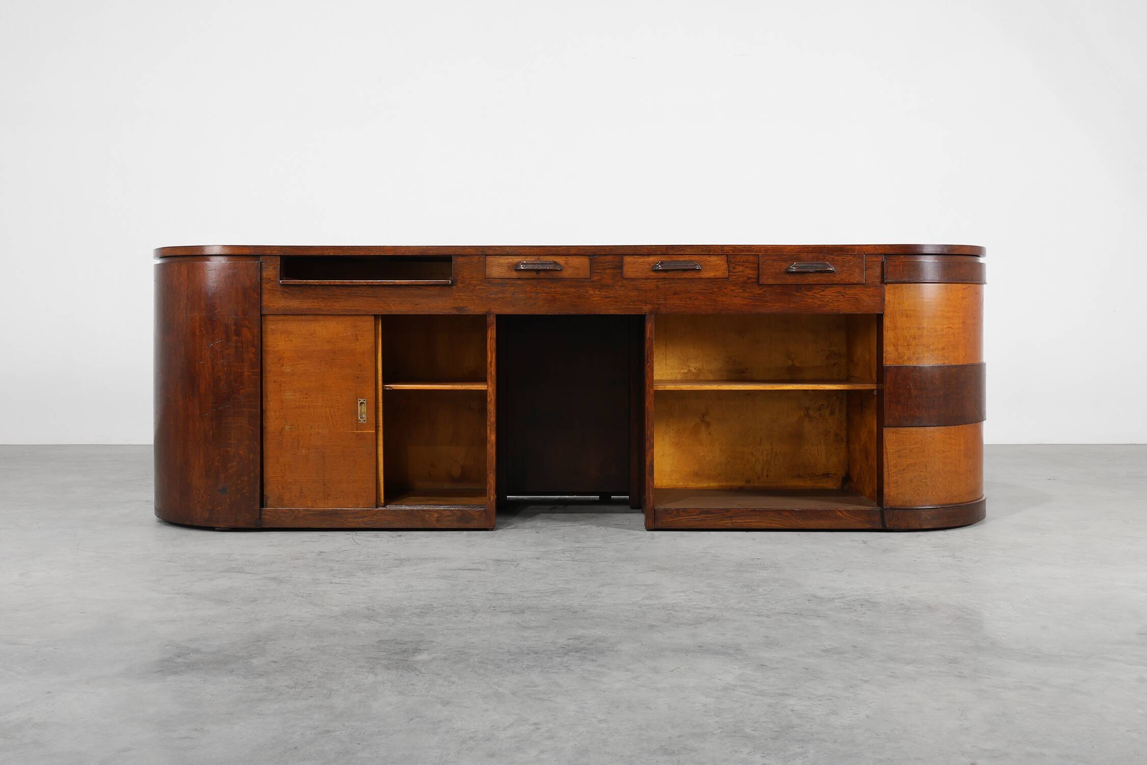 Ensemble of 2 Art Deco Counters and 1 cabinet attr. to De Coene, Belgium,19