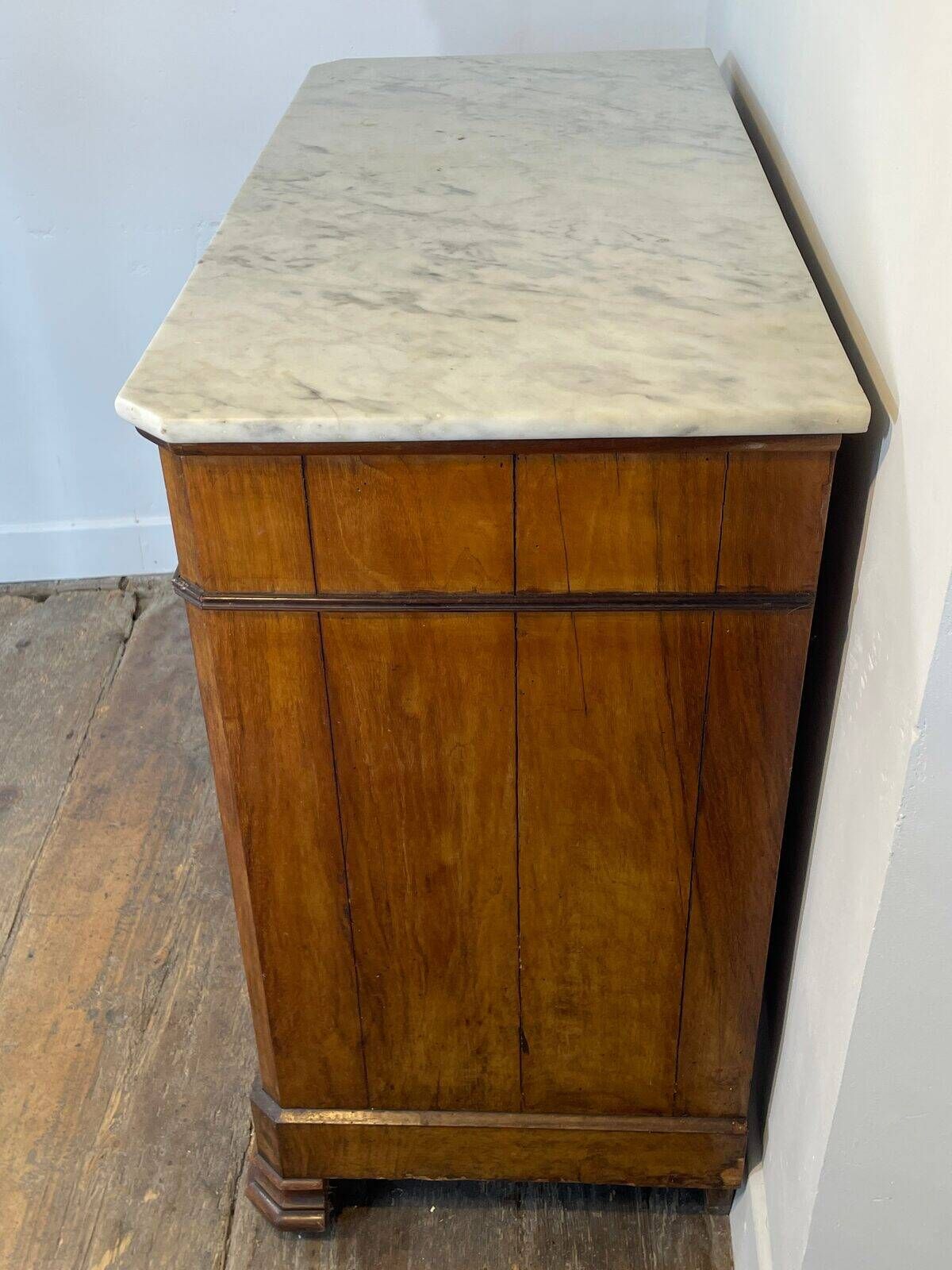 Commode ancienne en noyer, dessus de marbre, XIXe siècle