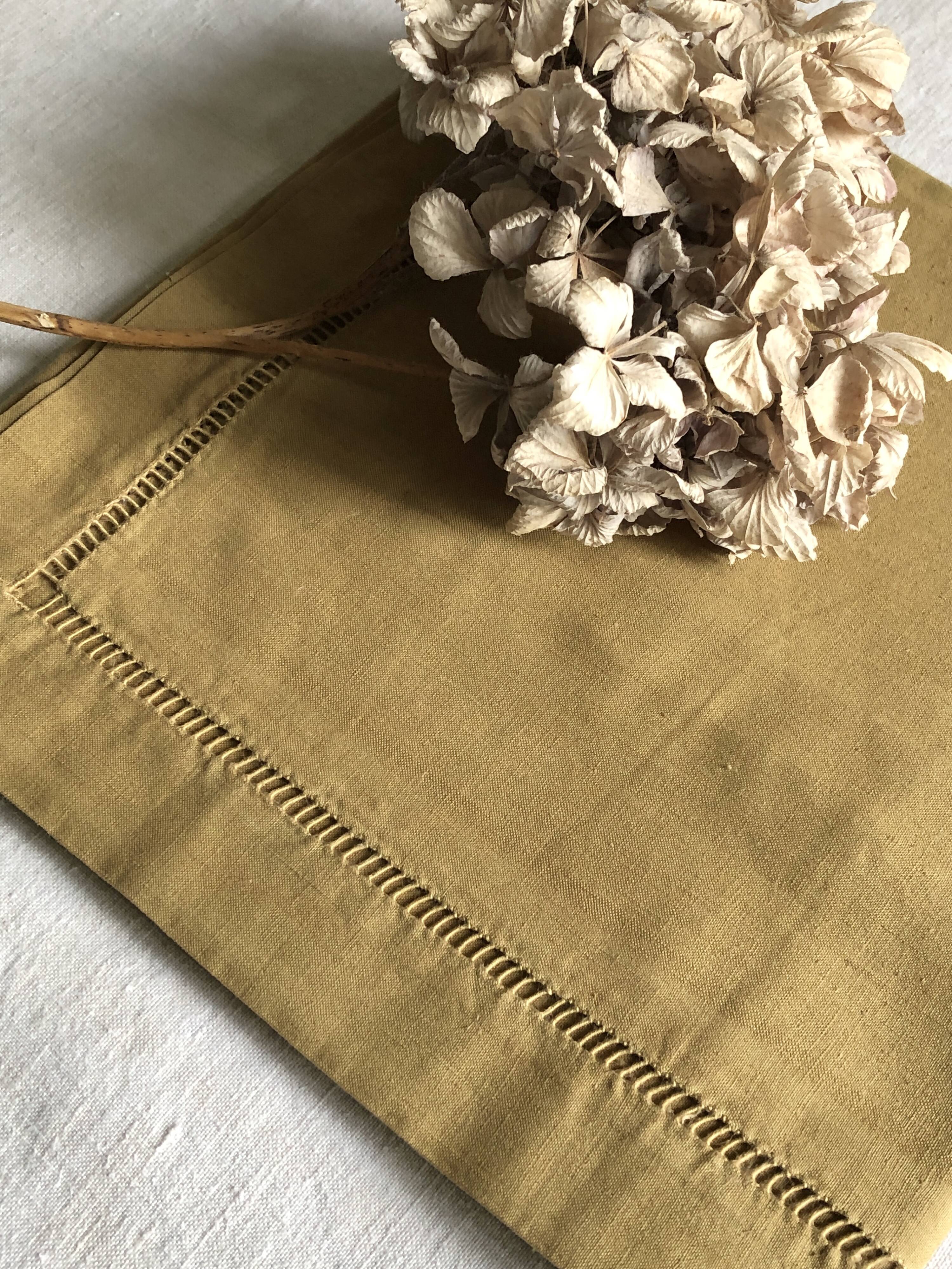 Antique pillowcase in linen and cotton vermeil