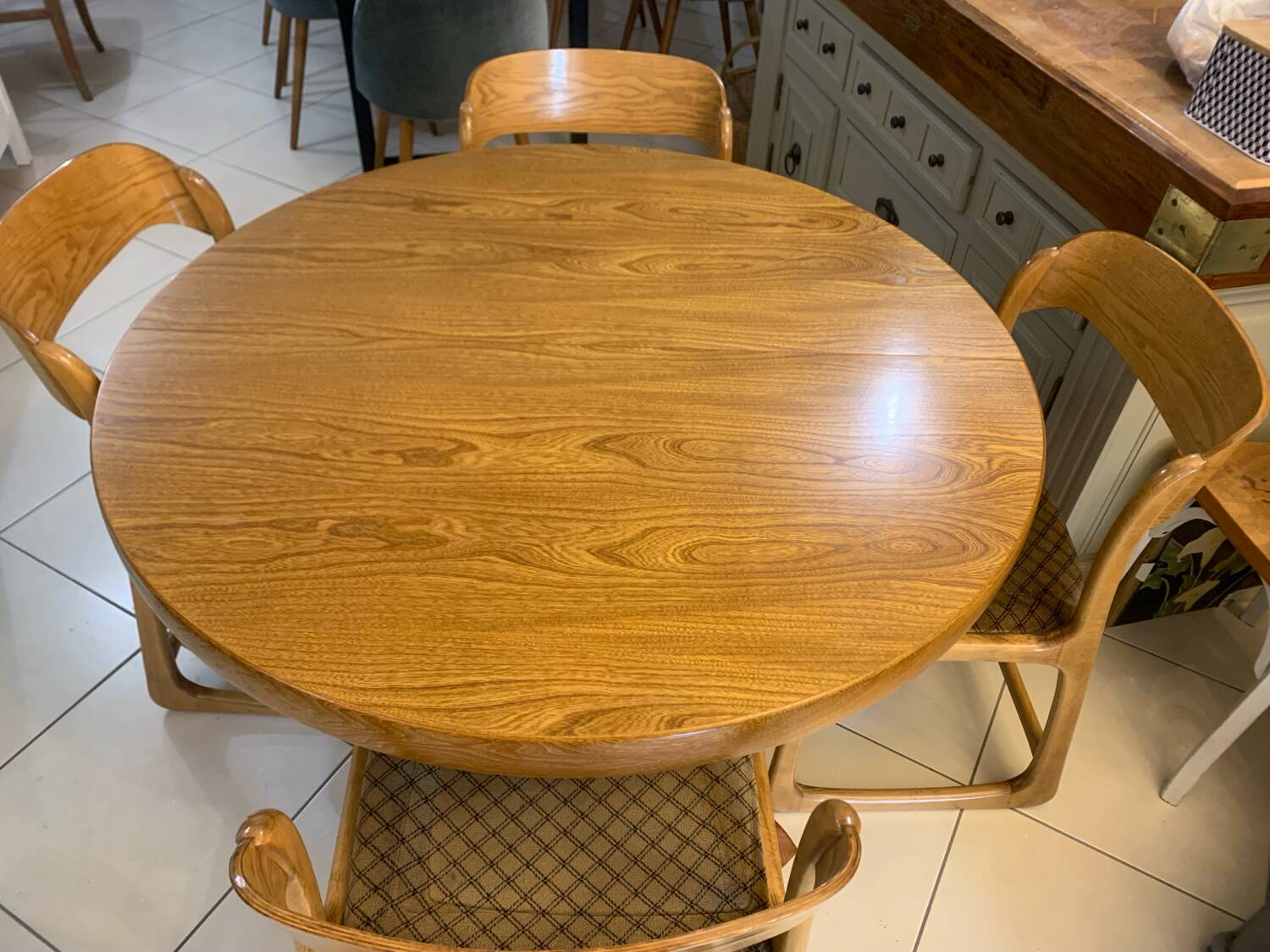 Baumann table and chairs