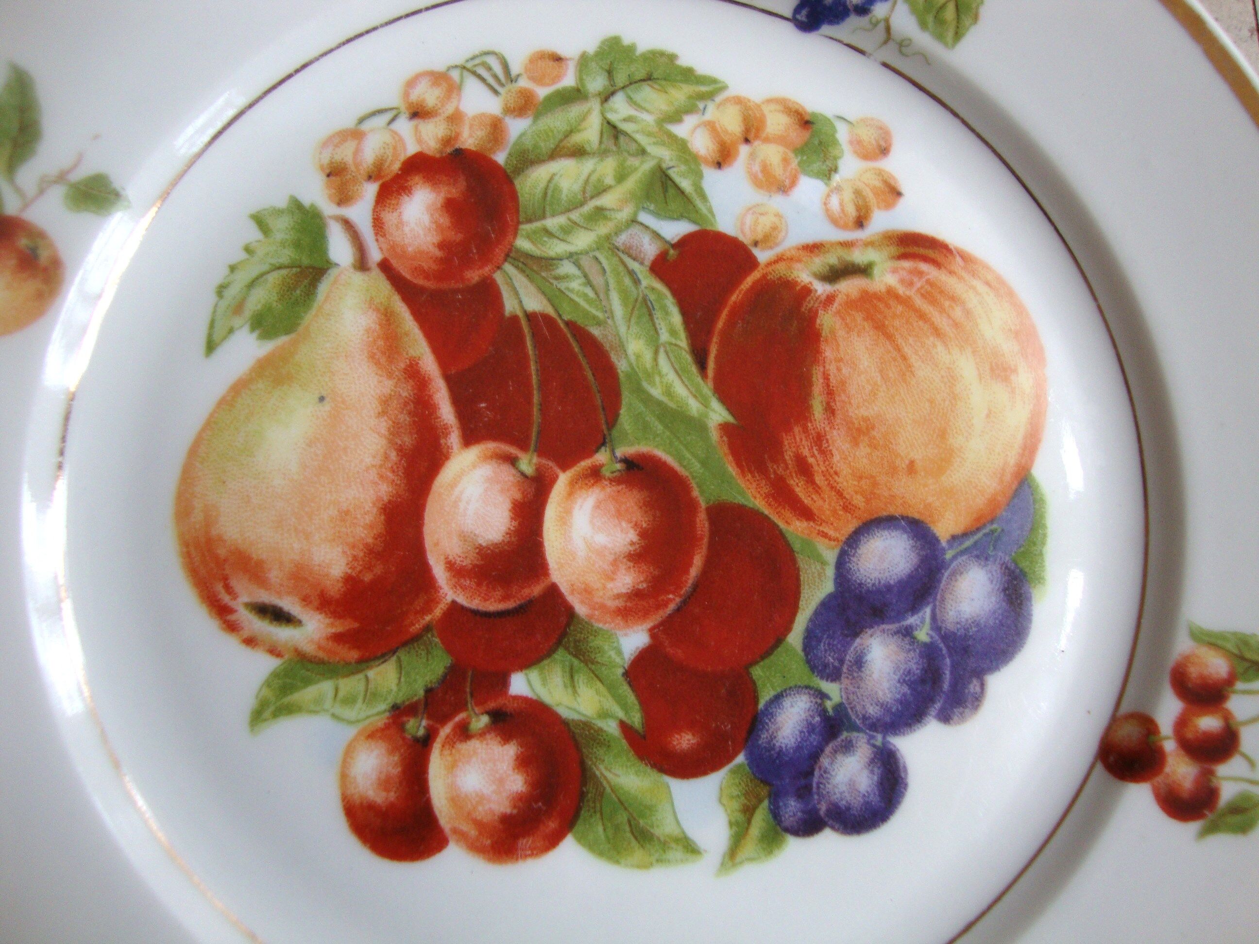 6 Fruit decorated plates Pillivyt France