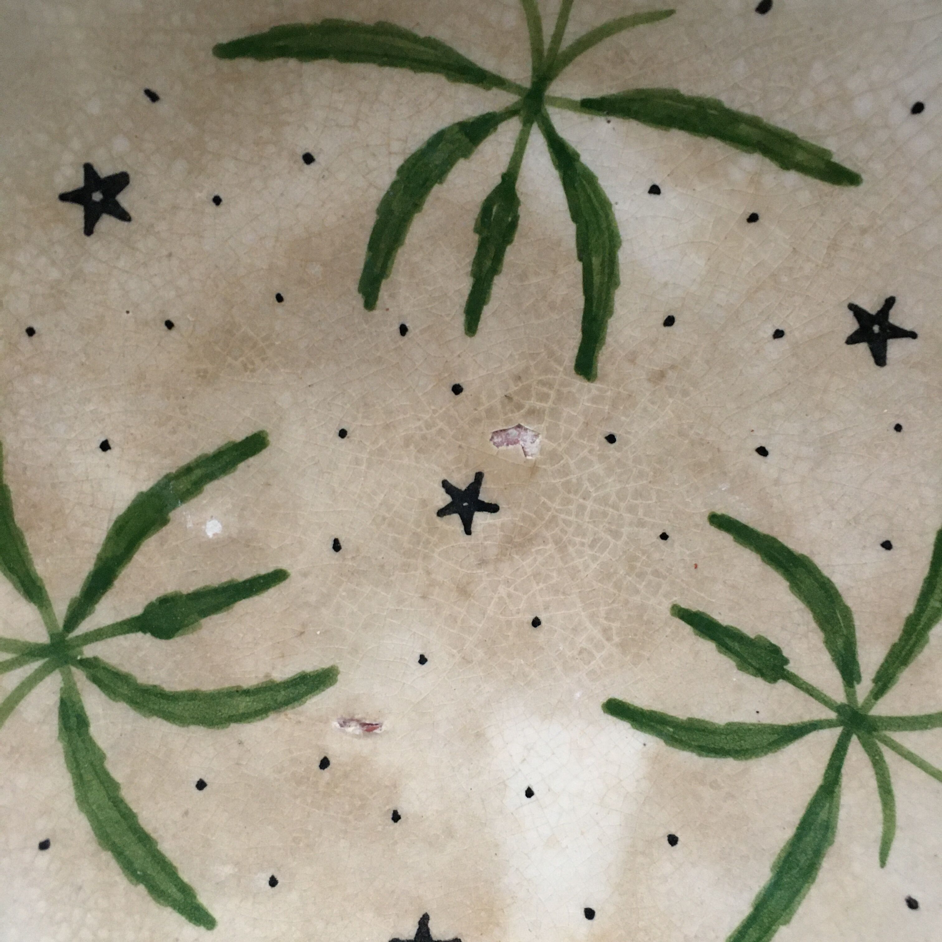Plat creux oriental décor floral