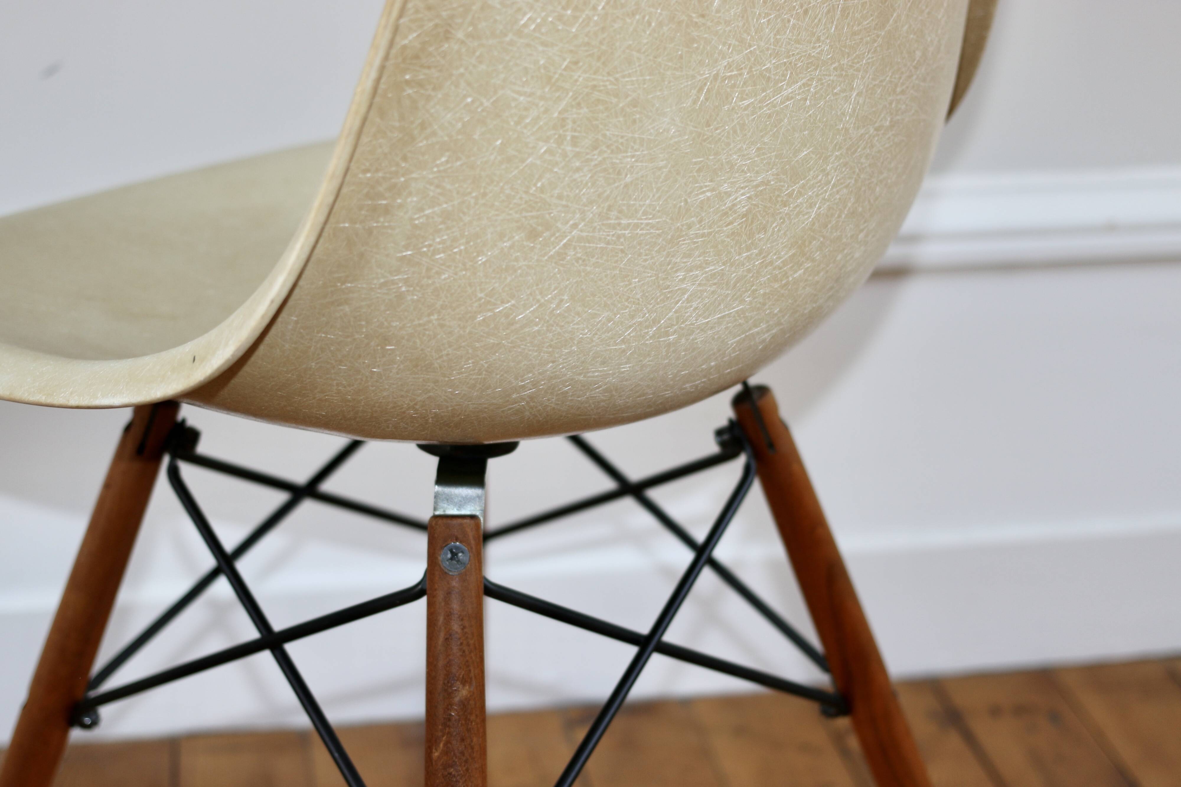 Chaise Eames DSW Herman Miller Mobilier International 1960
