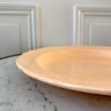 Plat rond terre de fer salins rose poudré