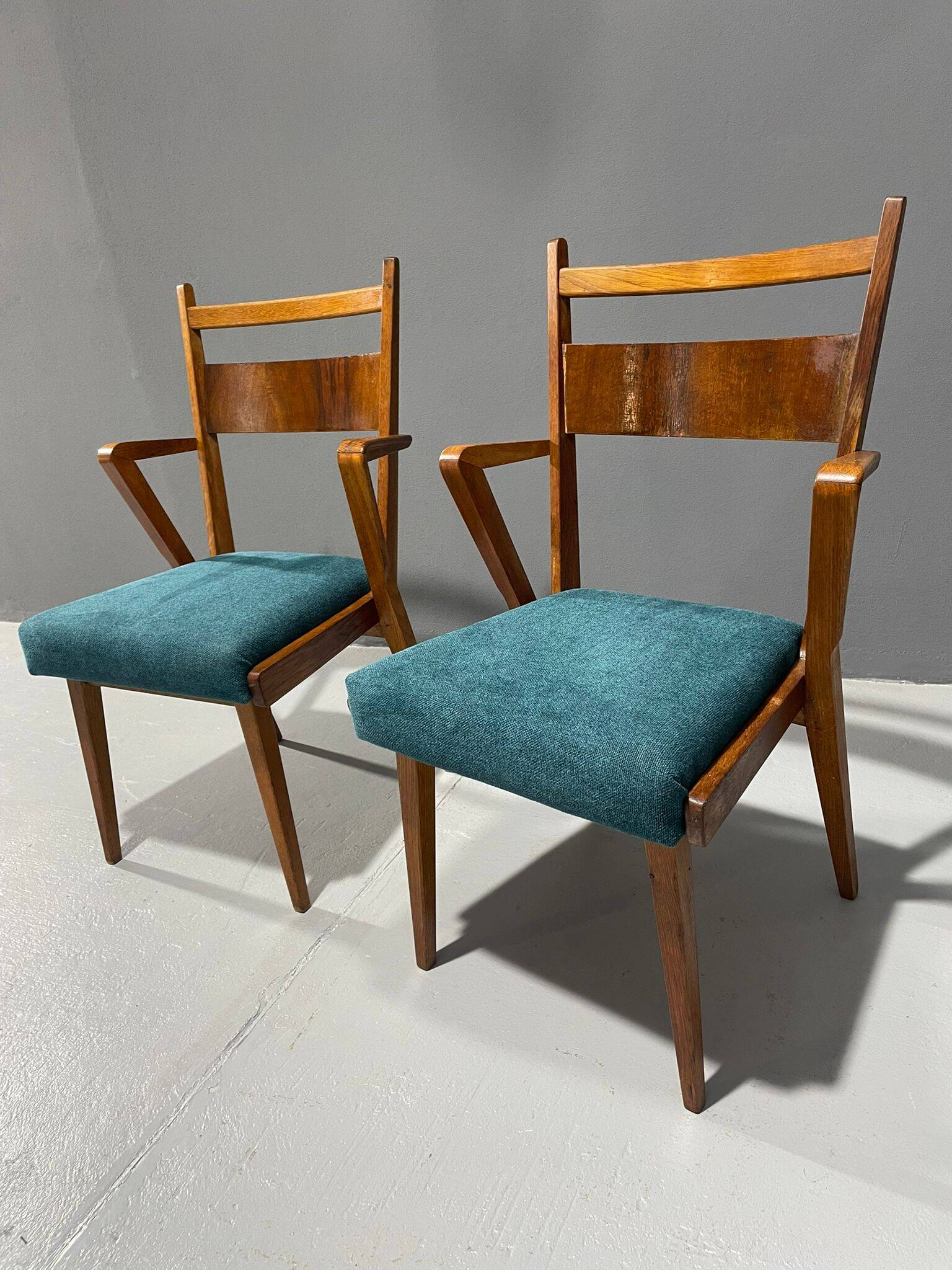 Paire de fauteuils par Jitona, années 1970