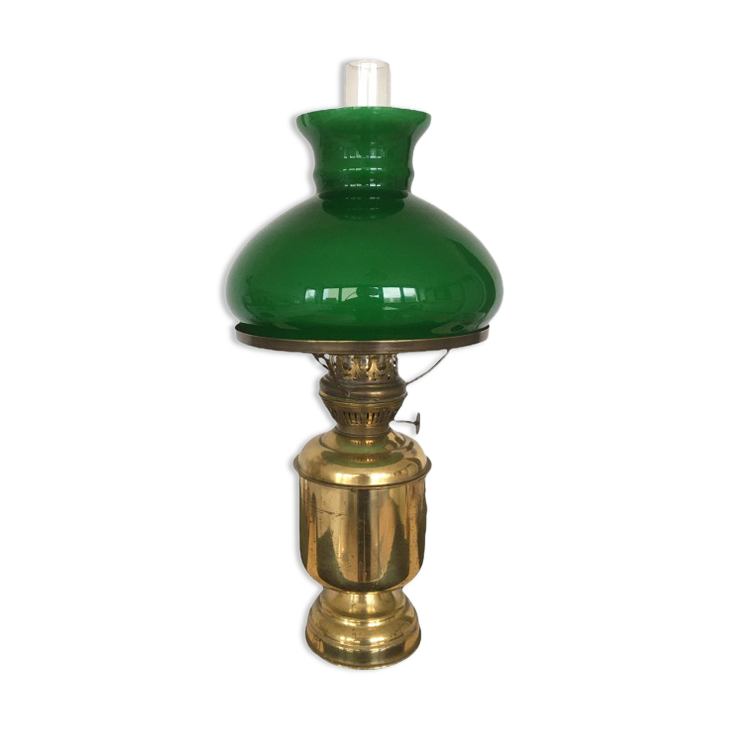 Green opaline kerosene lamp