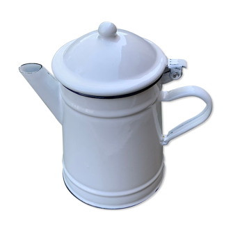 Enamelled retro pitcher