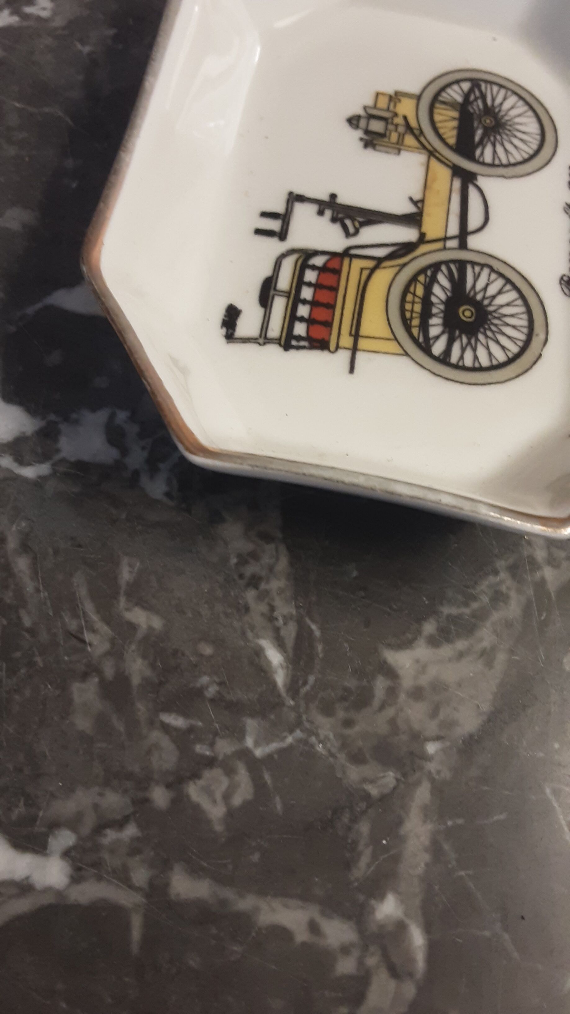 Empty porcelain pocket - vintage