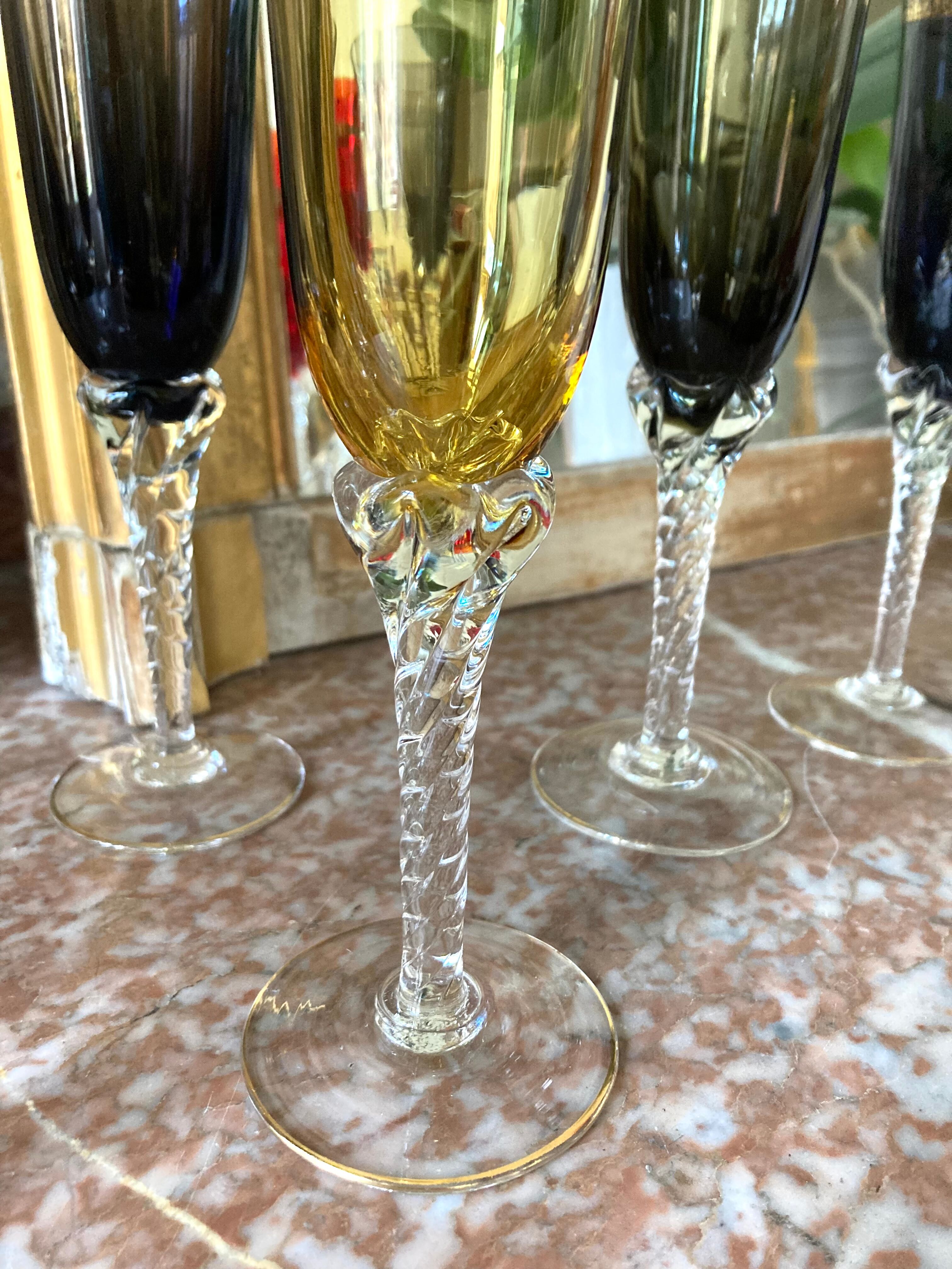 Series of 8 champagne flutes in Murano blown glass