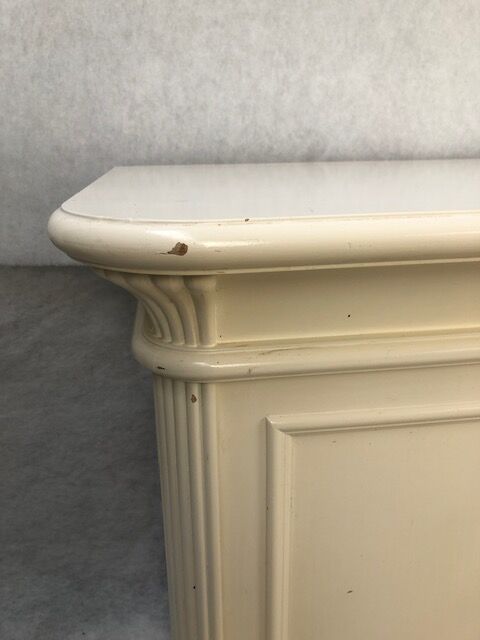 Sideboard with beautiful handels