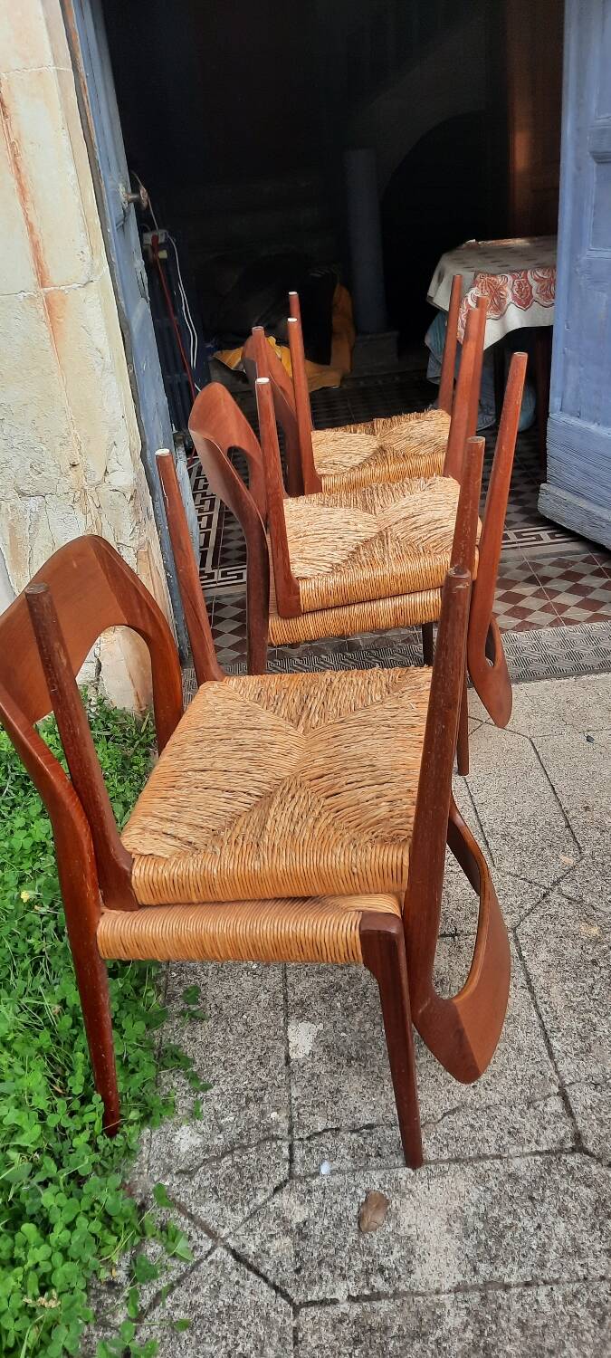 6 Scandinavian chairs