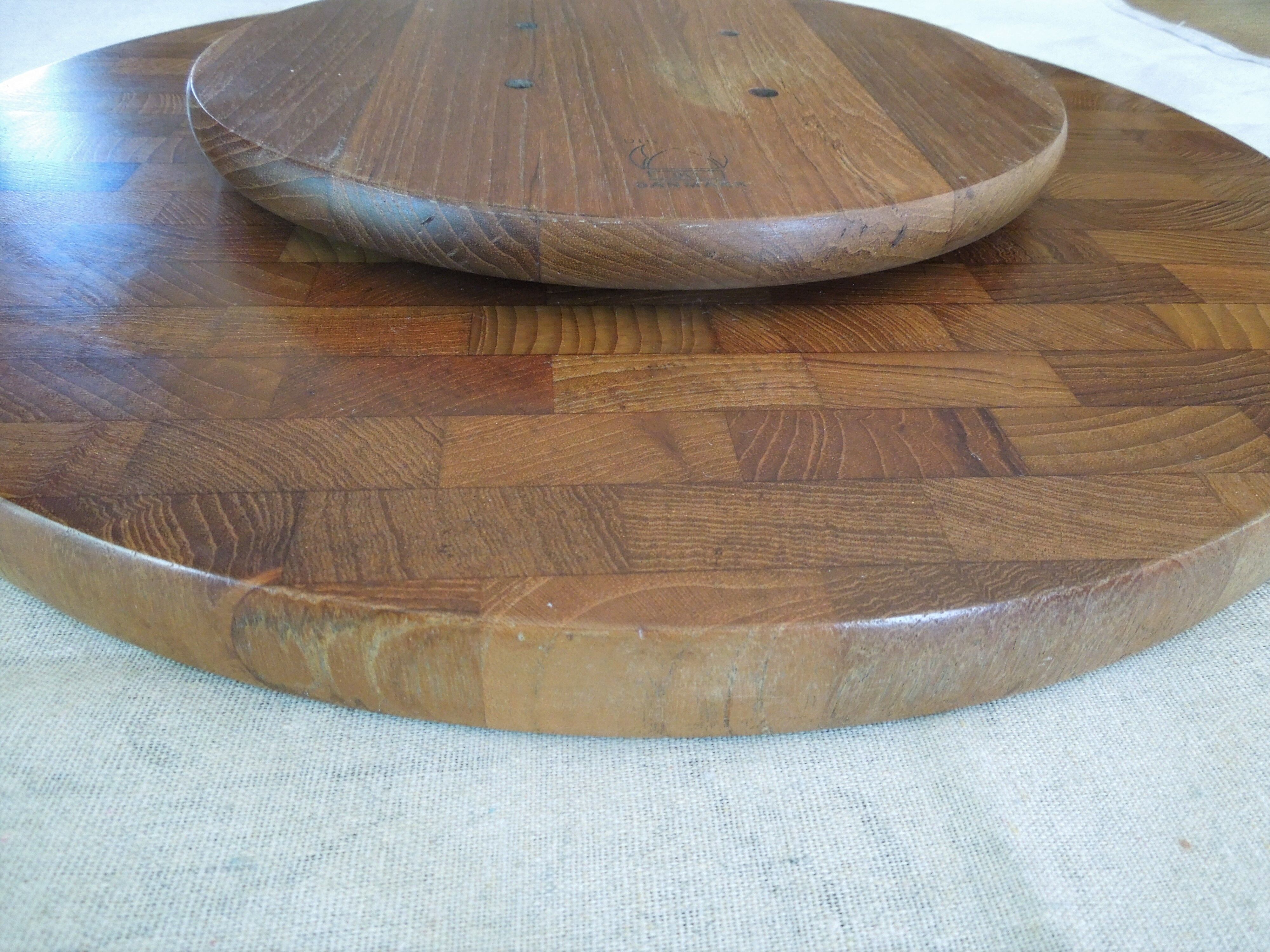 Large round platter turning - design Danish teak 70s