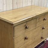 Victorian chest of drawers in nineteenth century fir