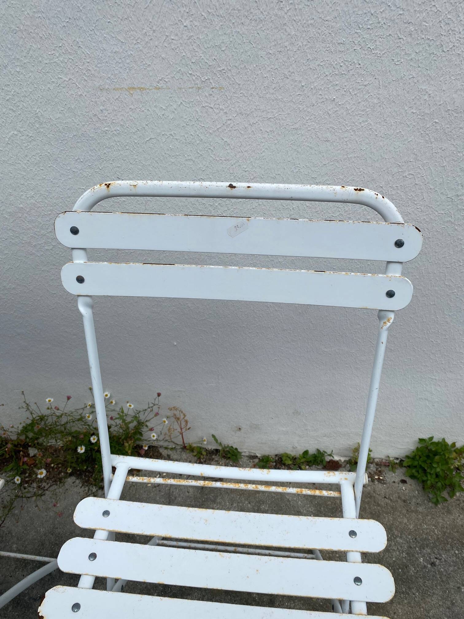 Pair of 80s folding garden chairs in white metal