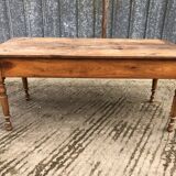 Antique cherry farmhouse table with 2 drawers and 1 pull-out