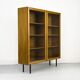 Armoire en teck avec portes vitrées d'Omann Jun, années 1960