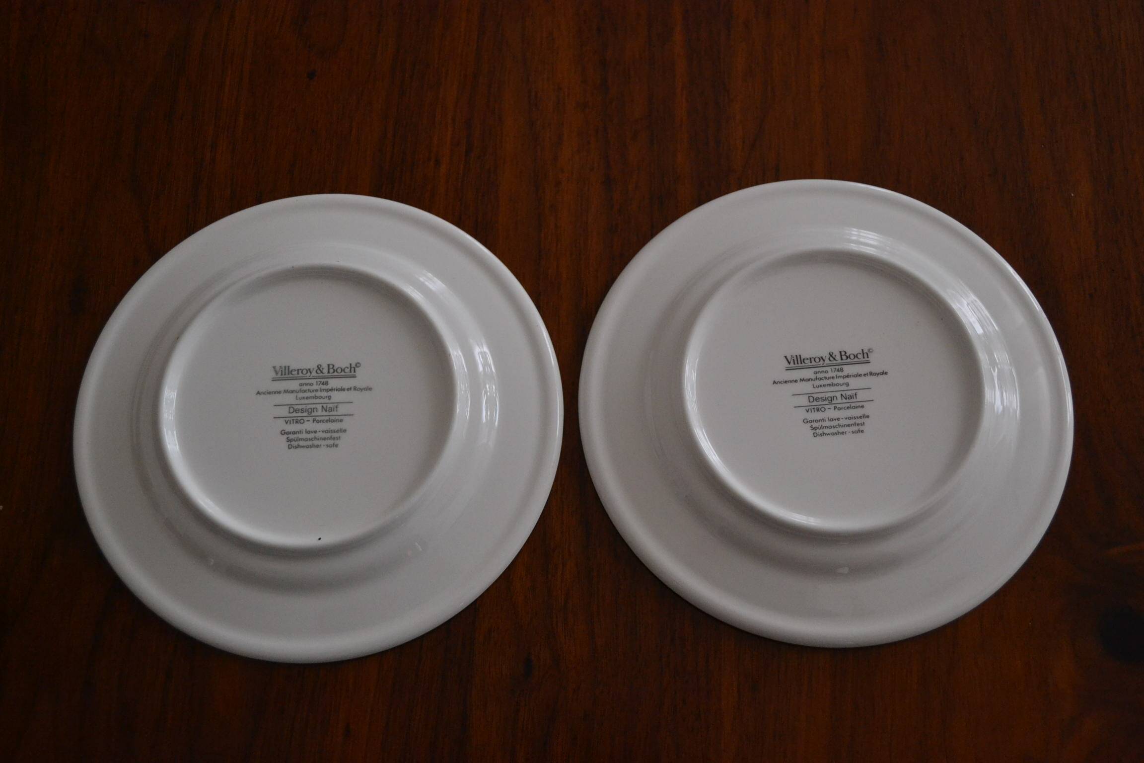 Set of 2 Villeroy & Boch plates, Naïve pattern