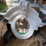 Mirror bull's eye in plaster