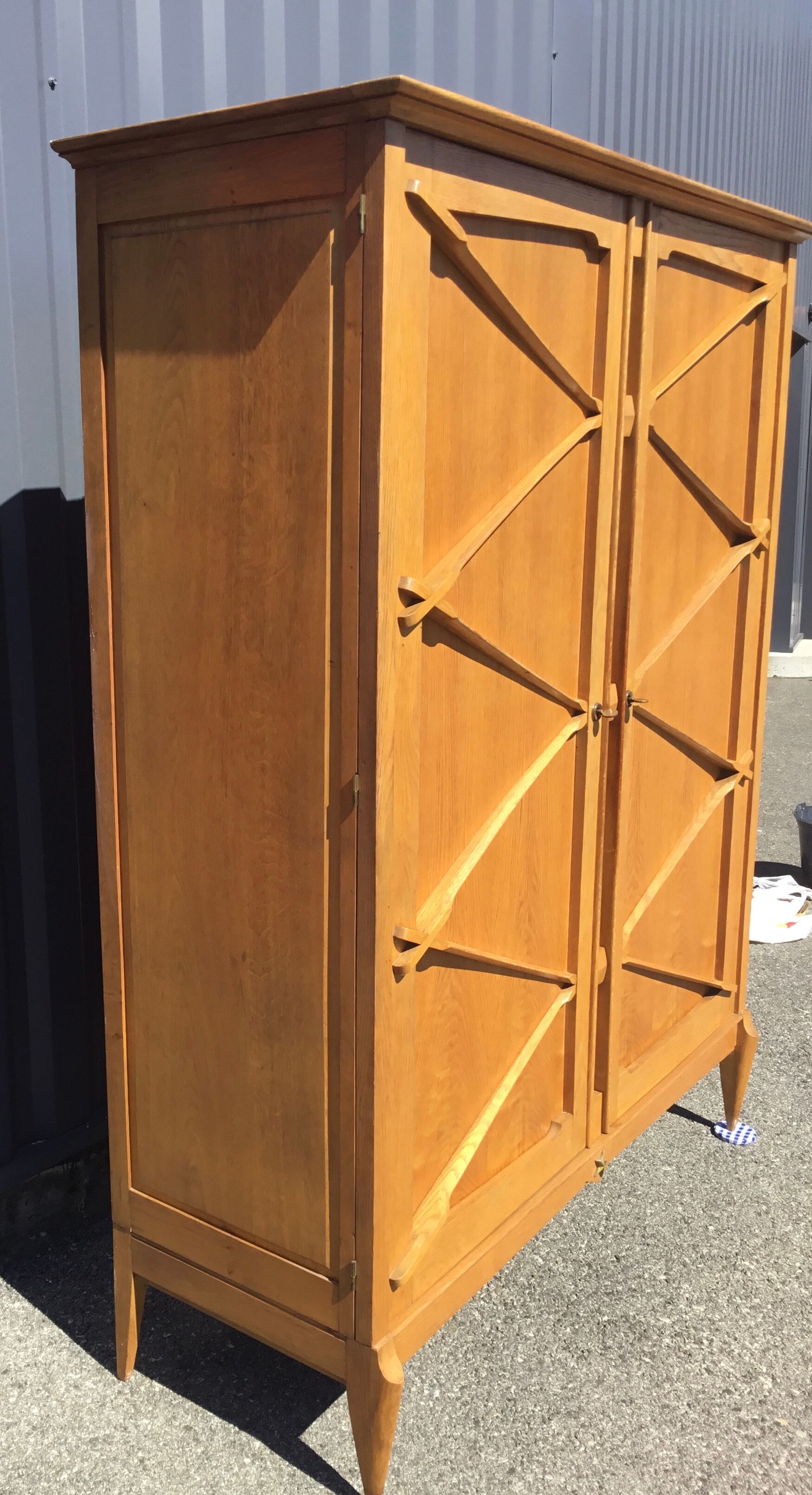 Manufrance cabinet in oak annee