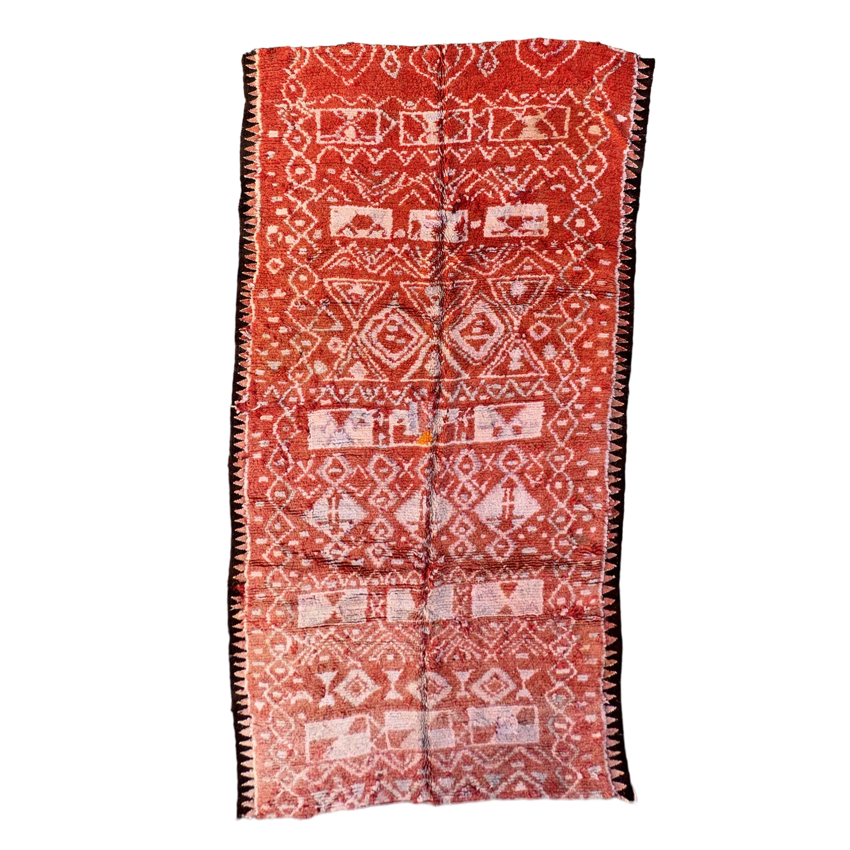 Red Boujad Moroccan rug - 281 x 158 cm