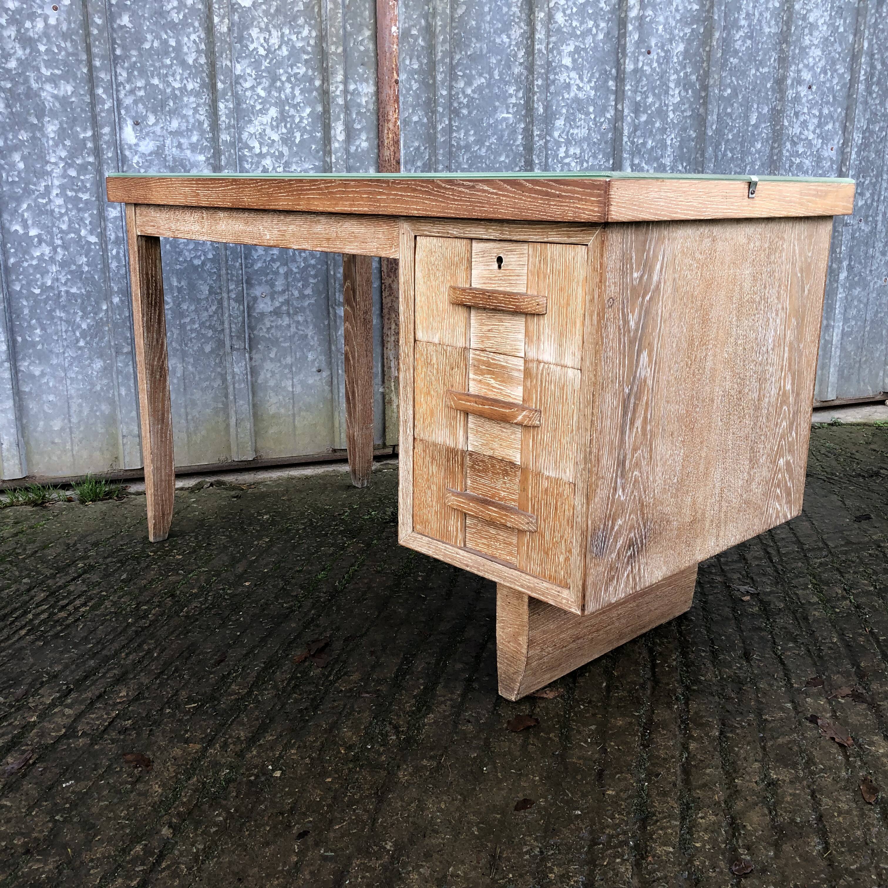 Bureau vintage en chêne lasuré à 3 tiroirs a caisson