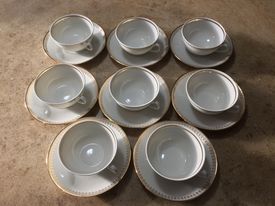 8 coffee, tea or chocolate cups & saucers Ferdinand Deshoulières