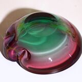 Ashtray with a green and fuchsia glass pestle, Murano Sommerso, 17x6cm