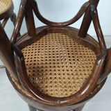 Bar stool