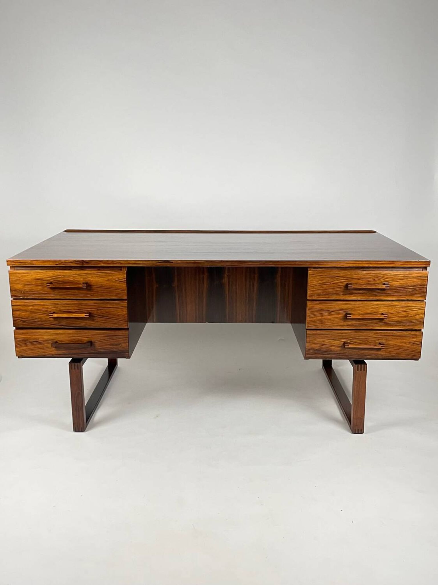 Danish Modern ( Mid-Century ) desk by Torben Valeur for DYRLUND, 1960s