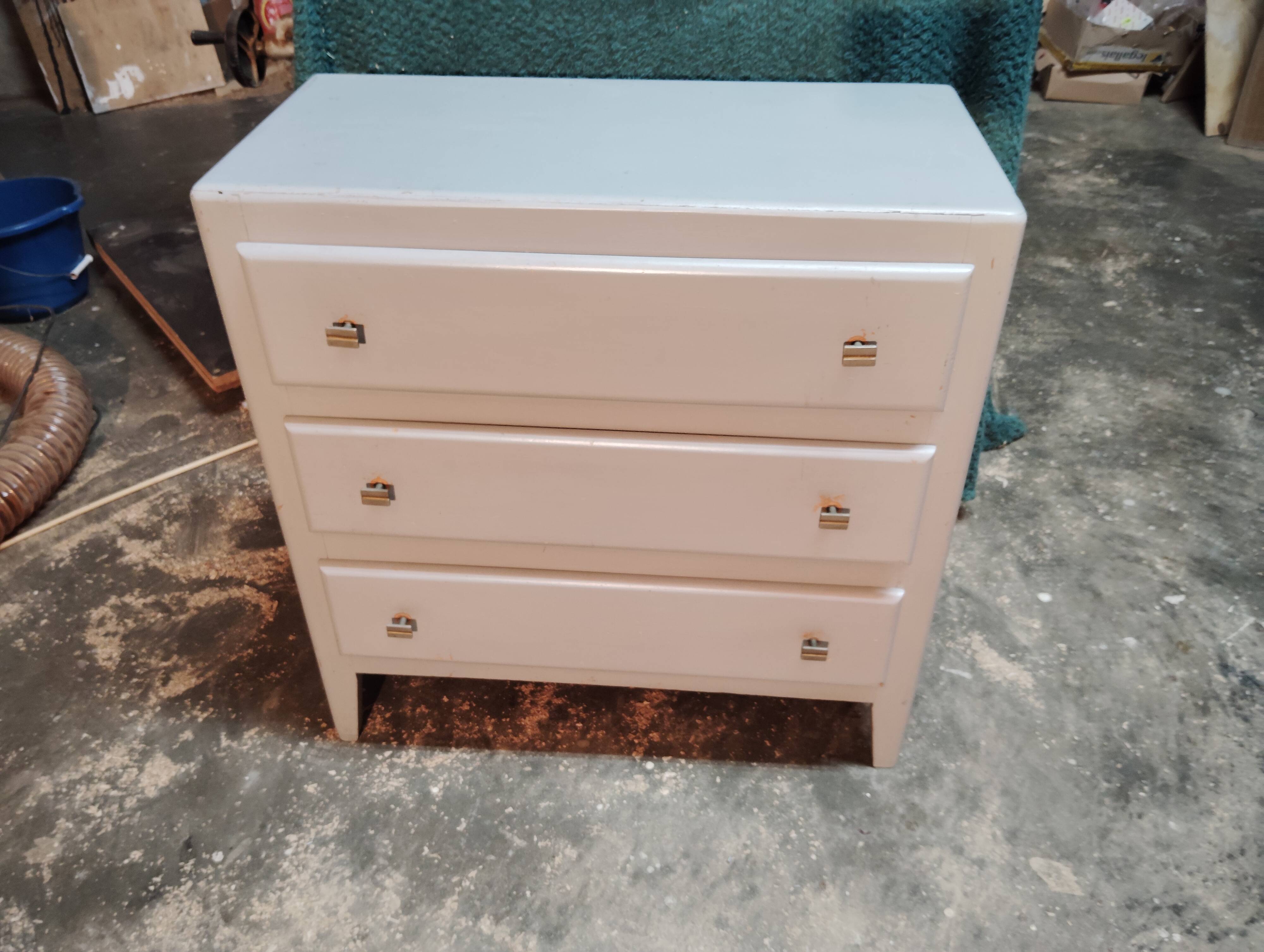 Petite commode vintage