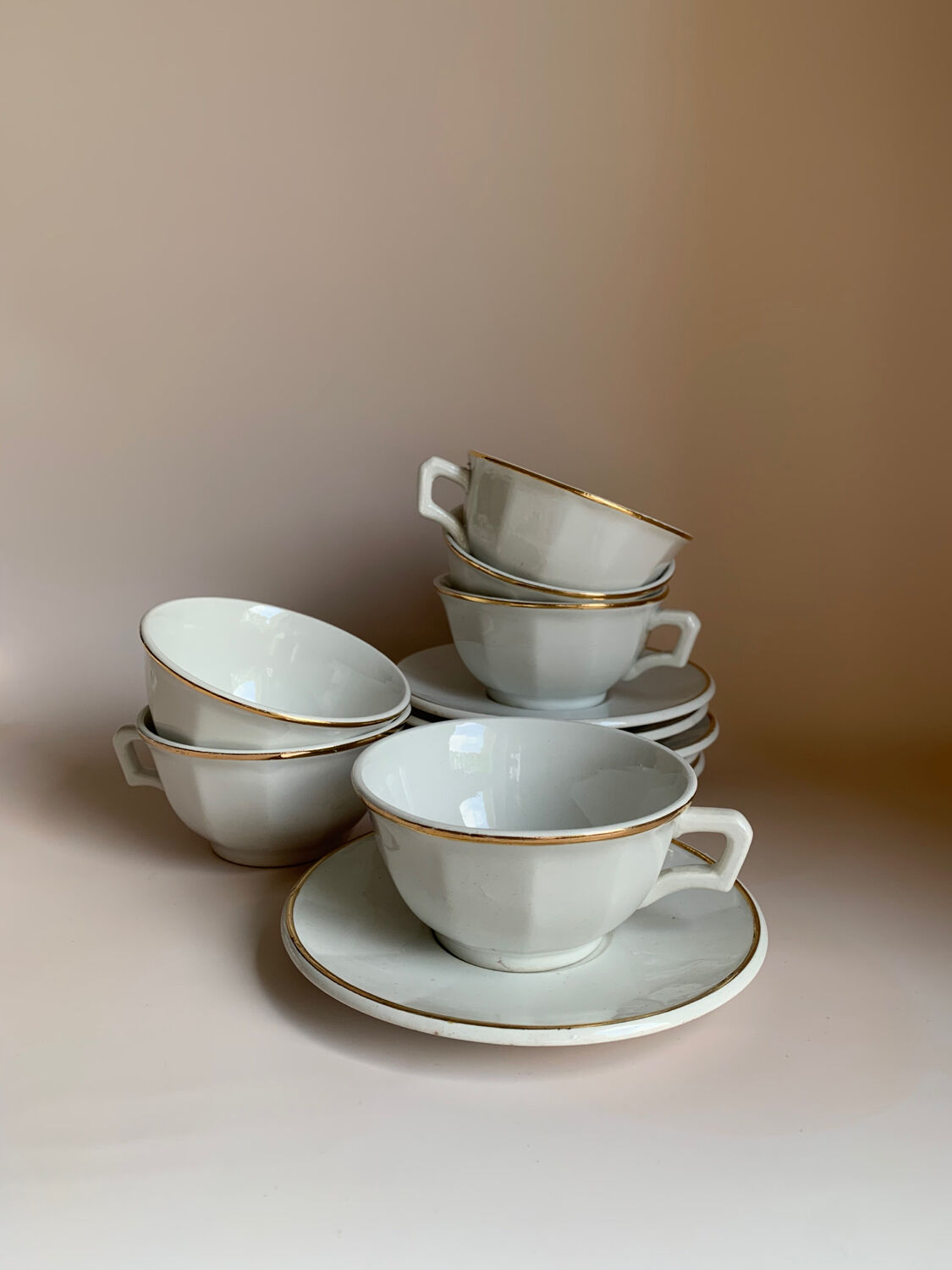 Set of 6 white Luneville porcelain coffee cups and saucer with gold rim