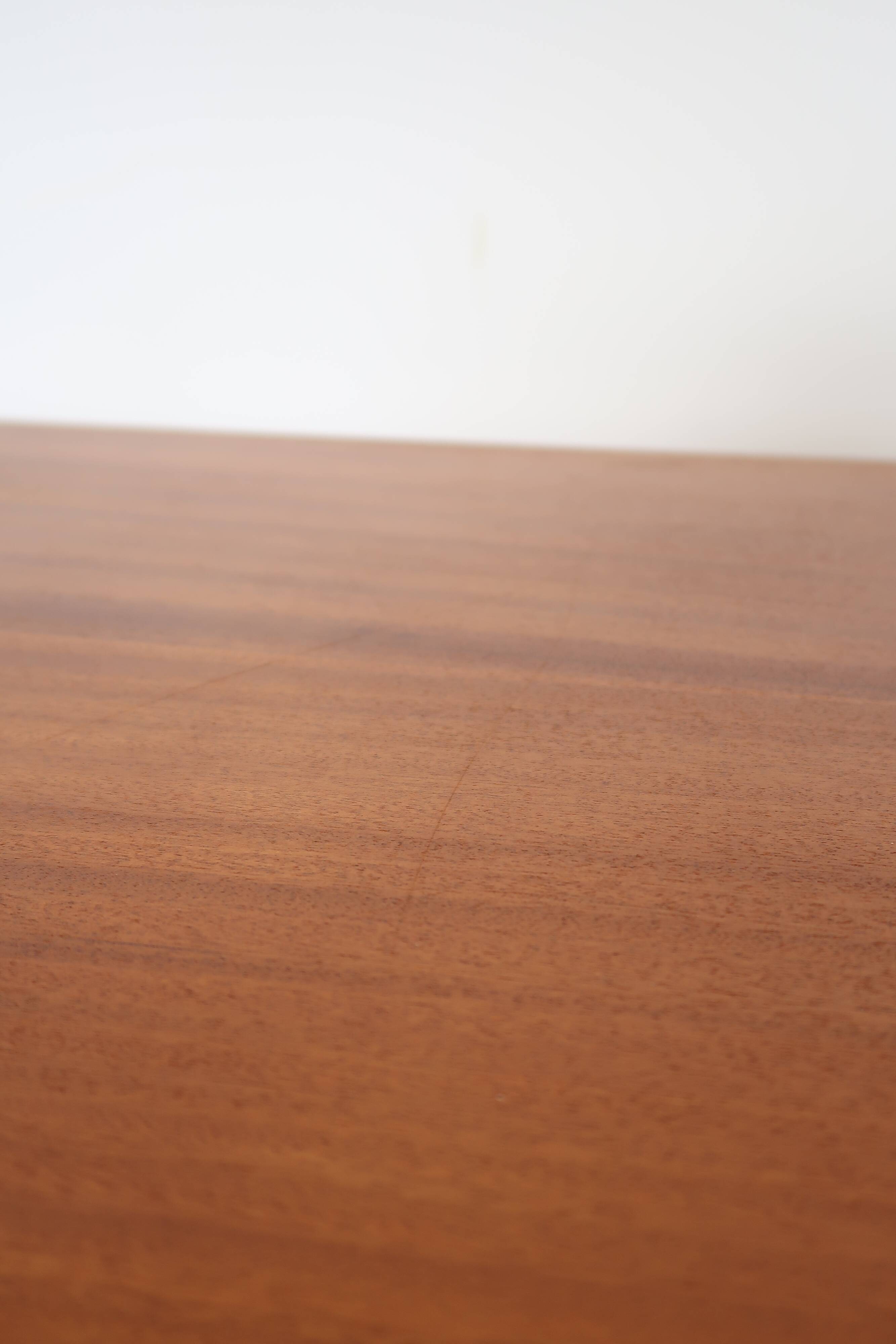 Scandinavian coffee table Fyne Ladye