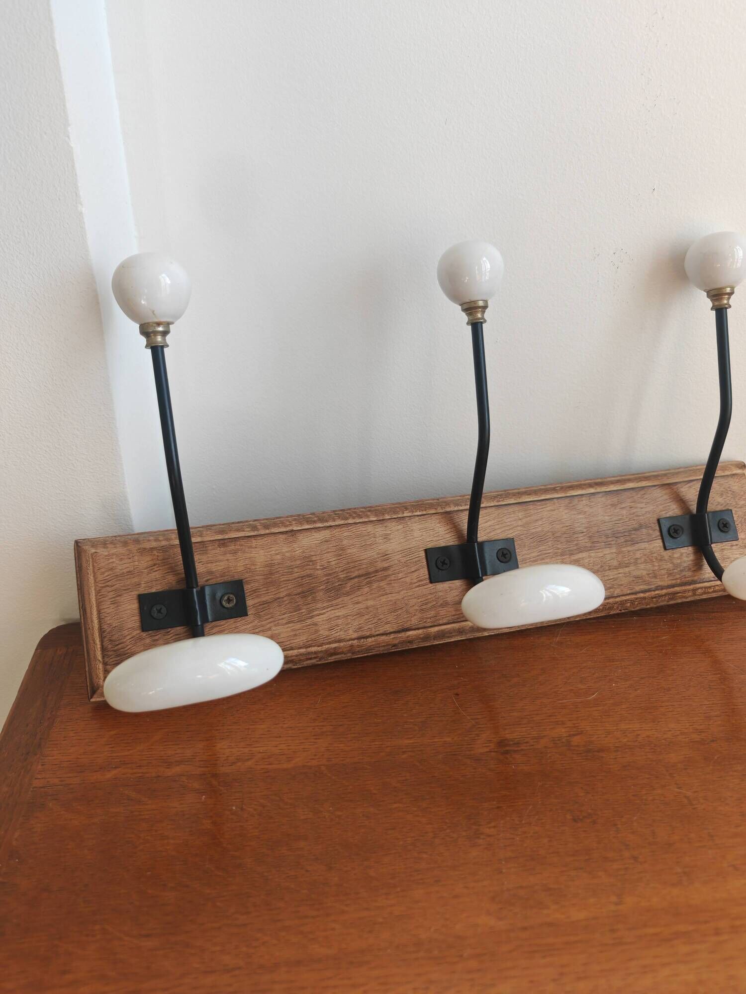 Vintage wooden and white ceramic coat rack – 3 hooks
