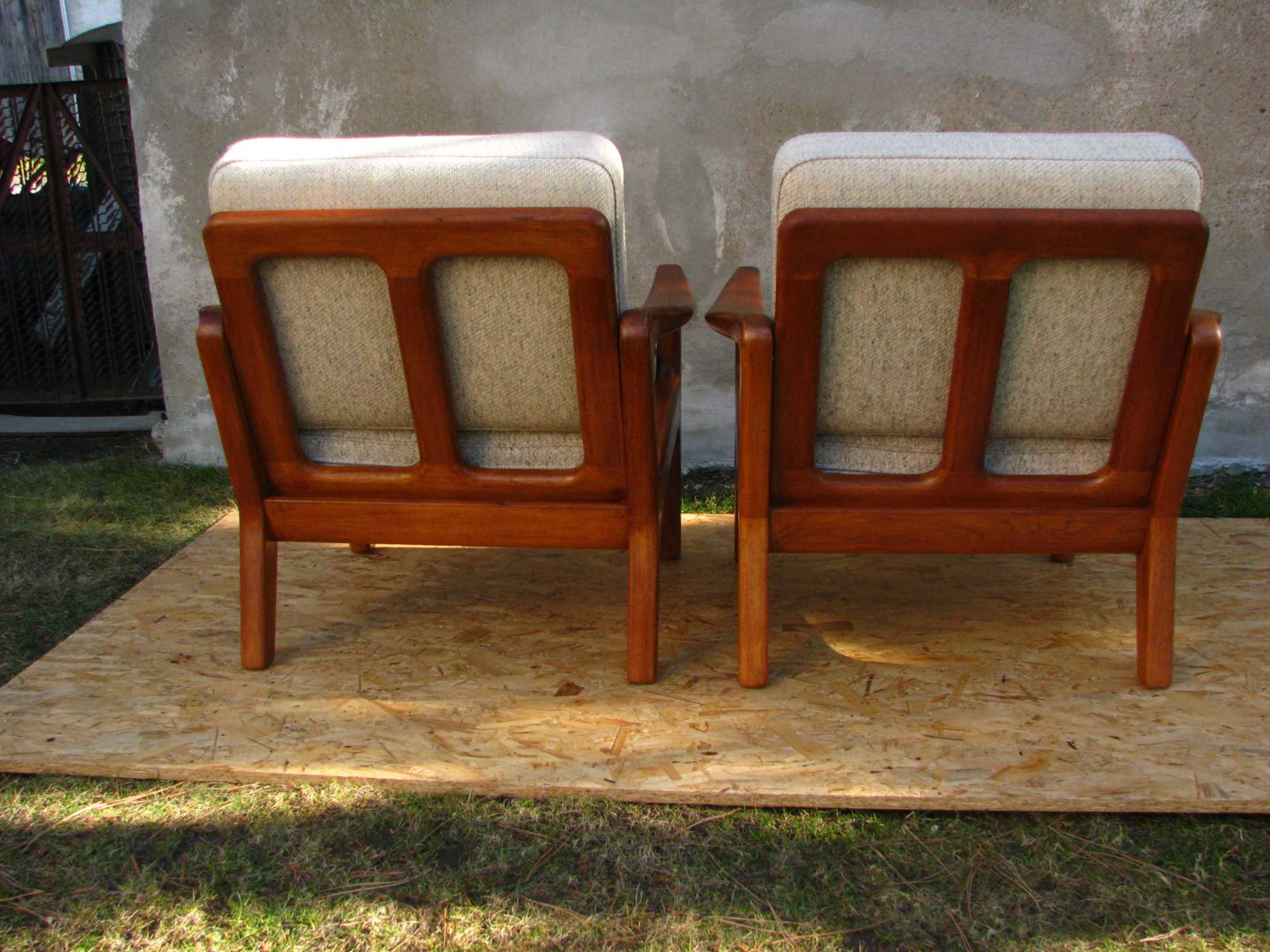 Set of 2 Danish teak lounge chairs by Juul Kristensen 1960