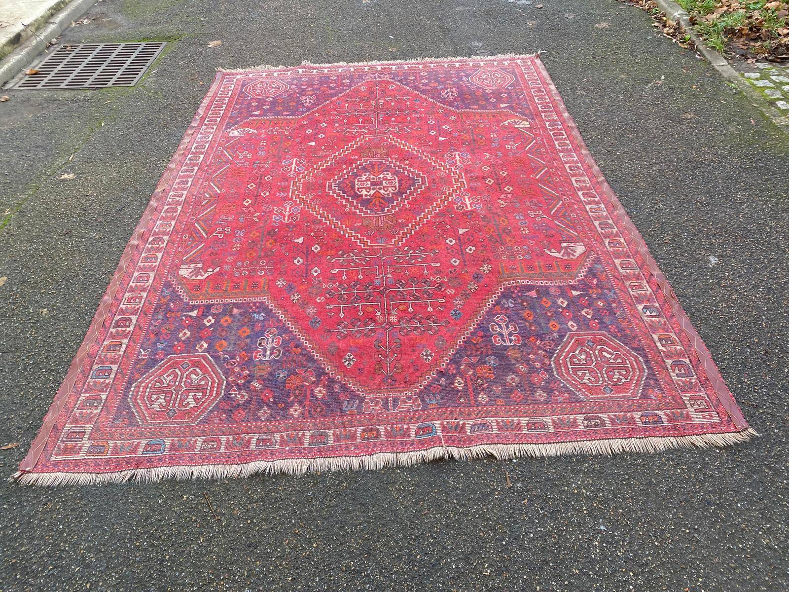 Handmade Persian rug, grey wool, knotted burgundy, 200x300cm