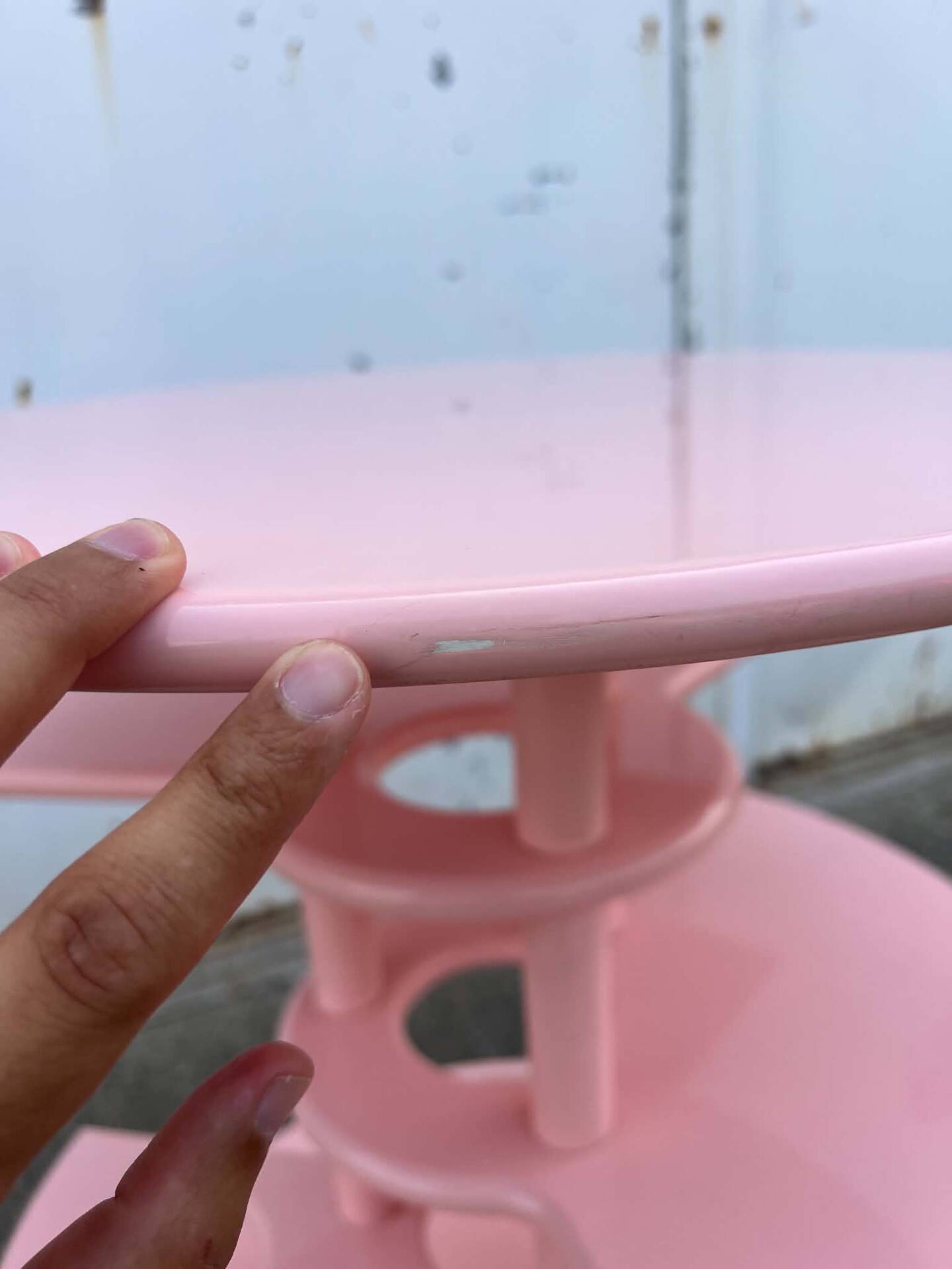 Mini bar dessert from the 80s, Memphis style, light pink lacquered wood.